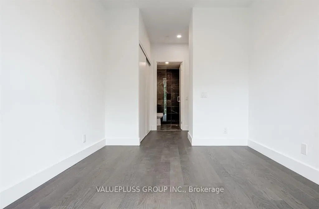 6 Greenbriar Road, #101