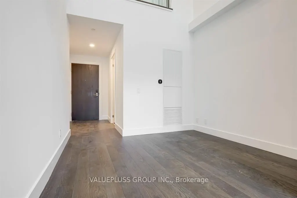 6 Greenbriar Road, #101