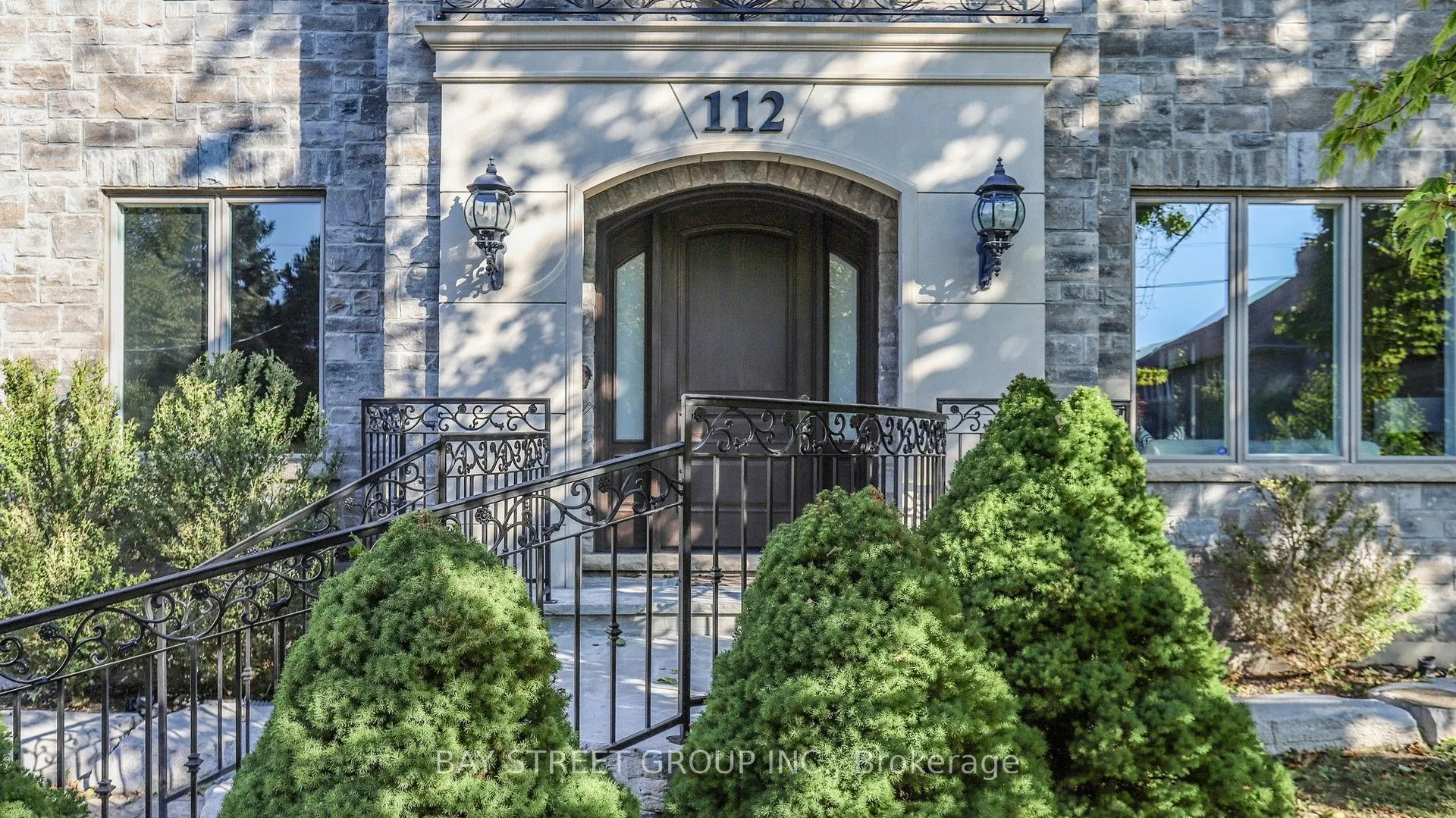 112 Centre Avenue