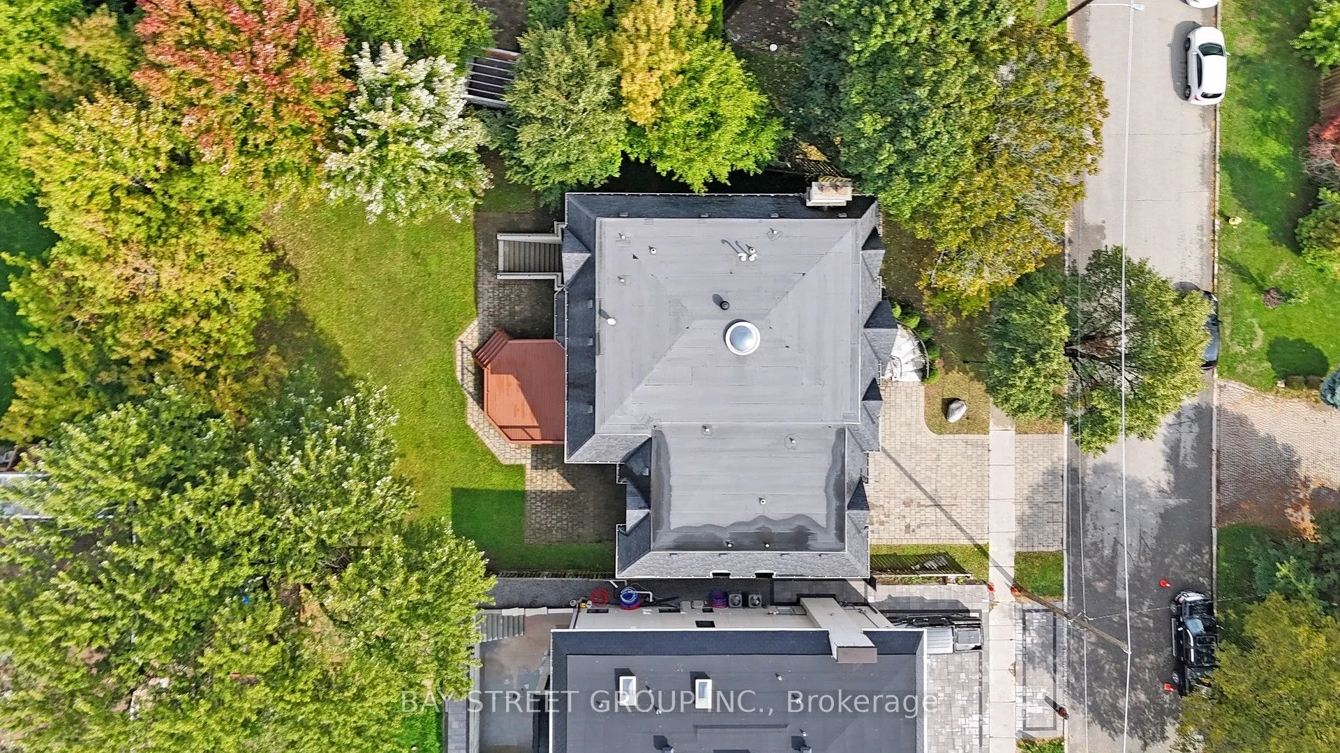 112 Centre Avenue