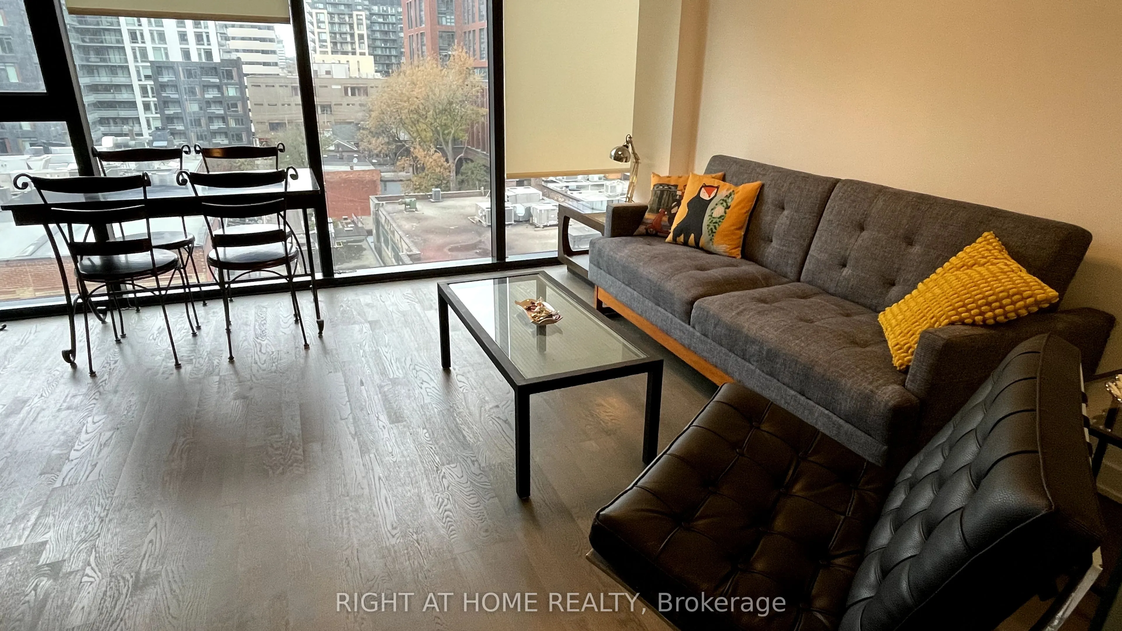 629 King Street W
