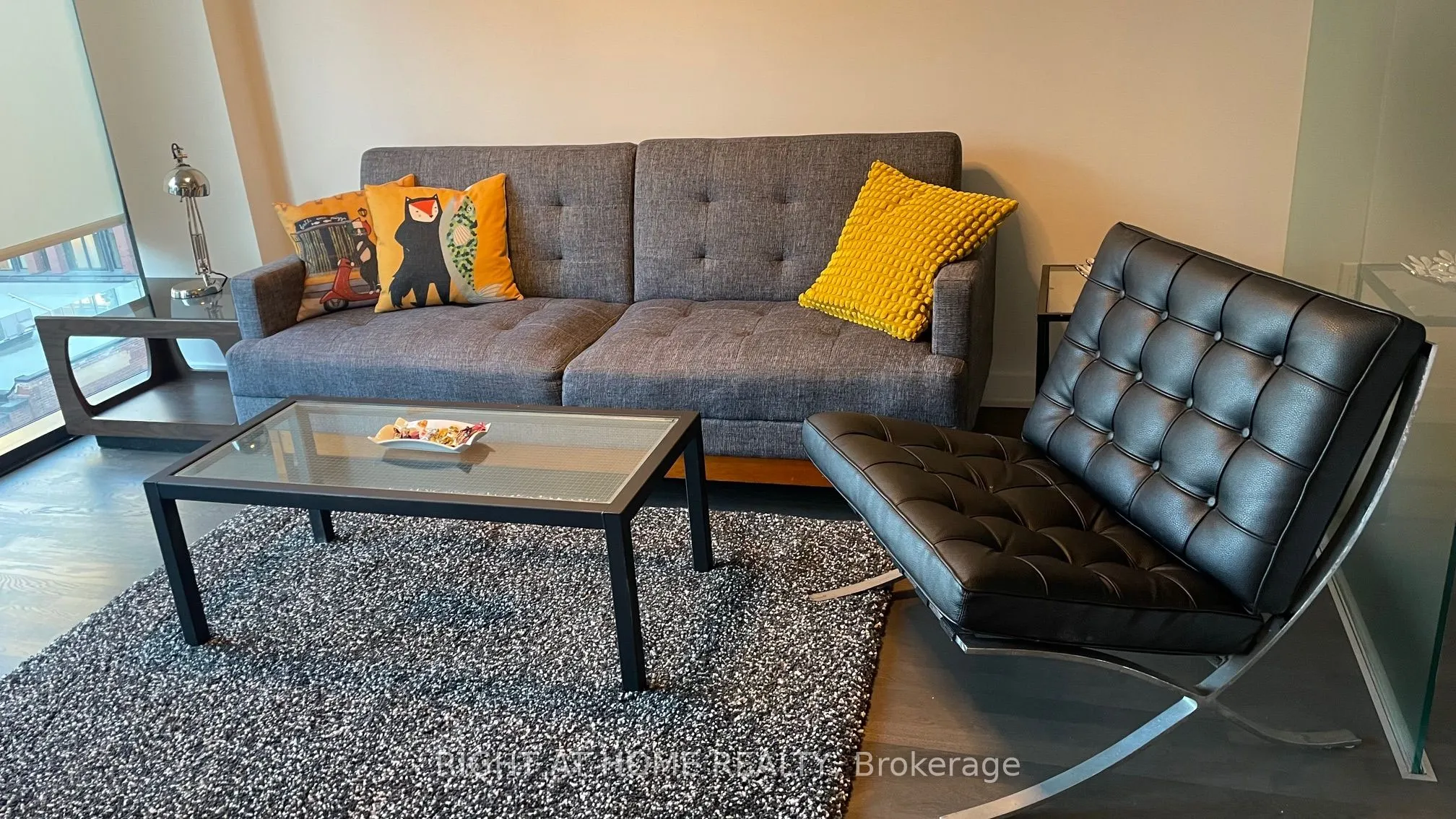 629 King Street W