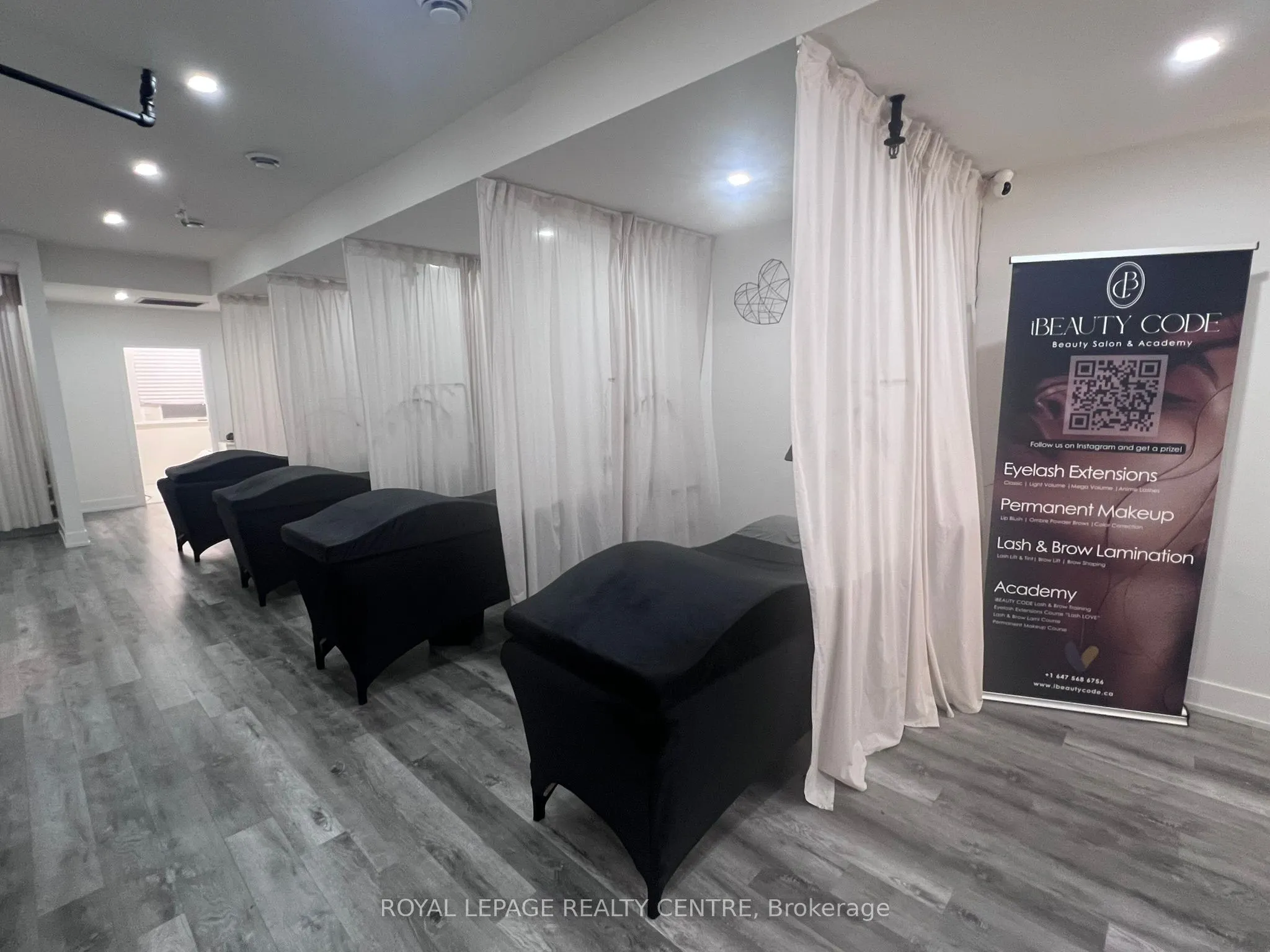 1034 Eglinton Avenue W