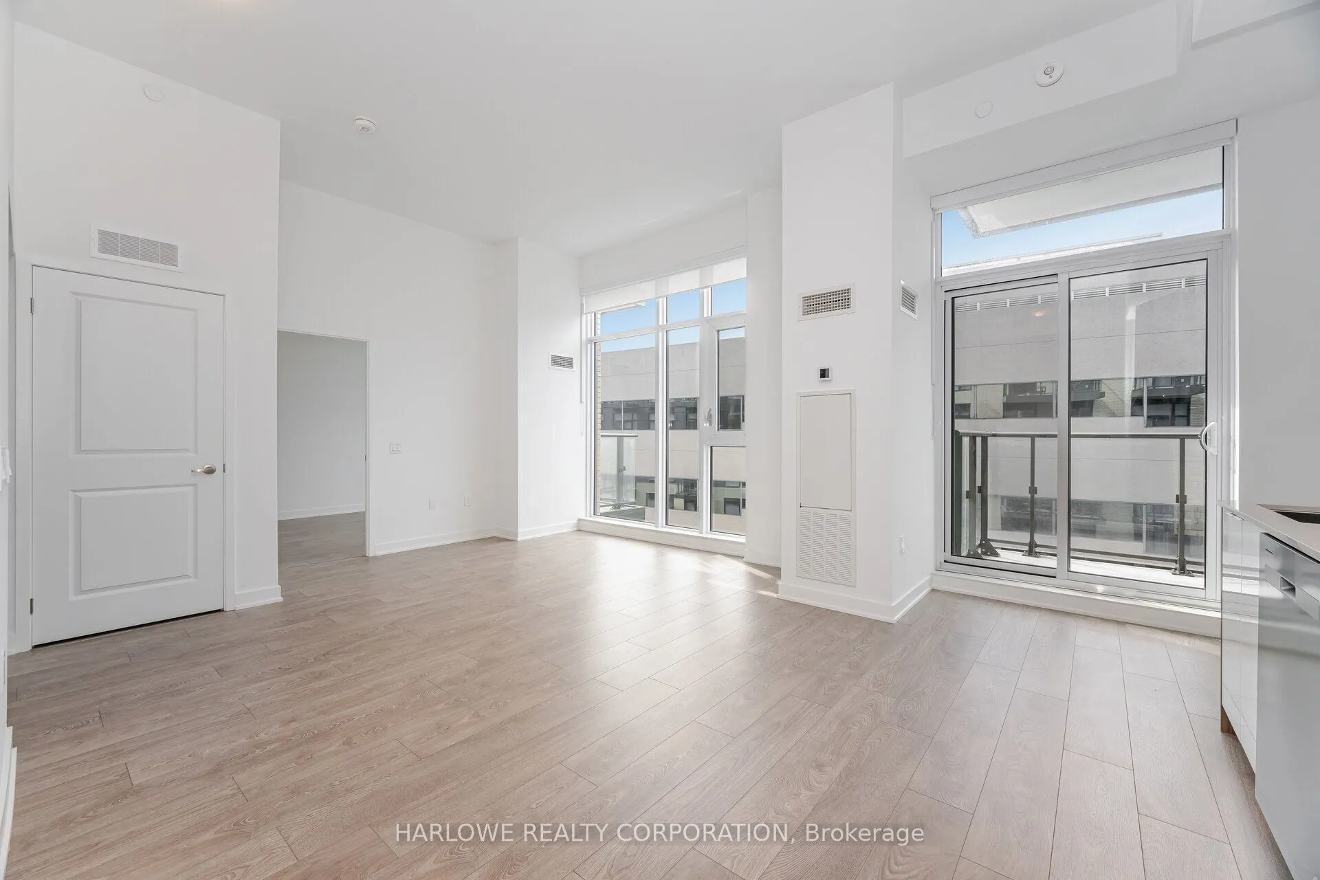 543 Richmond Street W, #LPH25