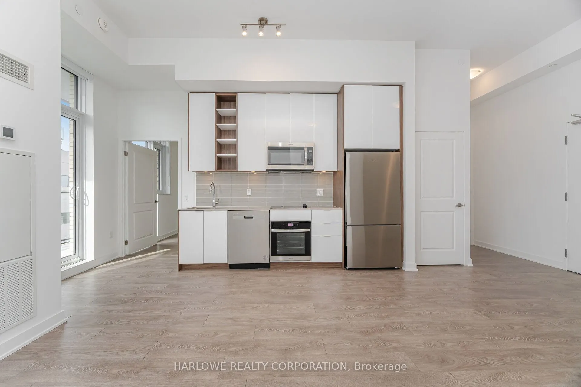 543 Richmond Street W, #LPH25