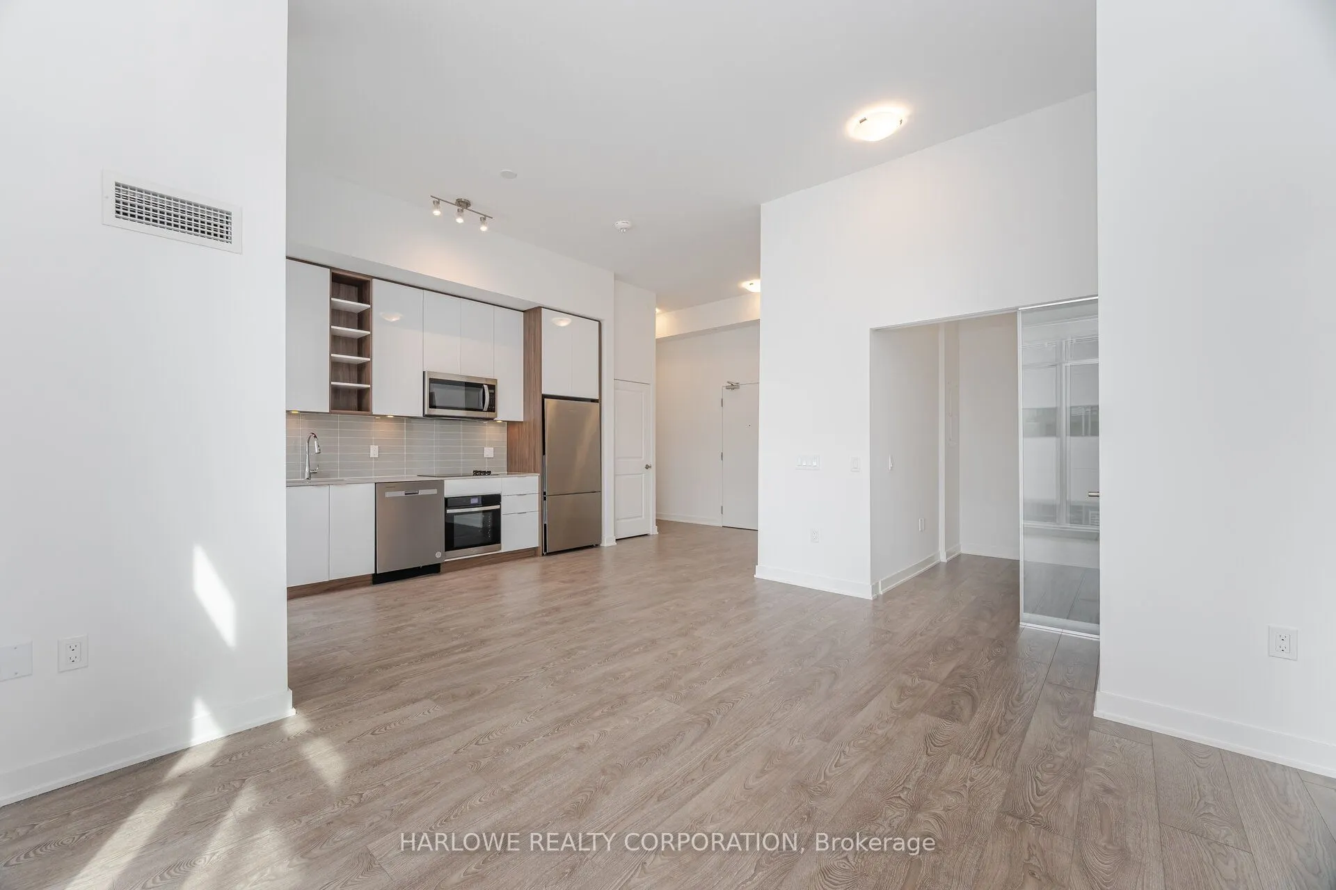 543 Richmond Street W, #LPH25