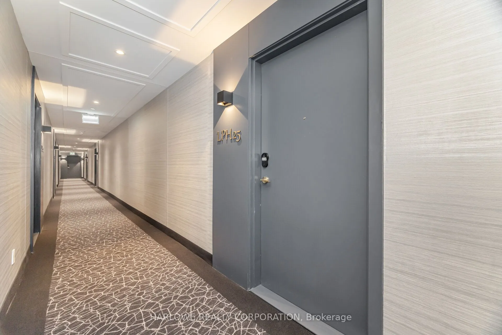 543 Richmond Street W, #LPH25