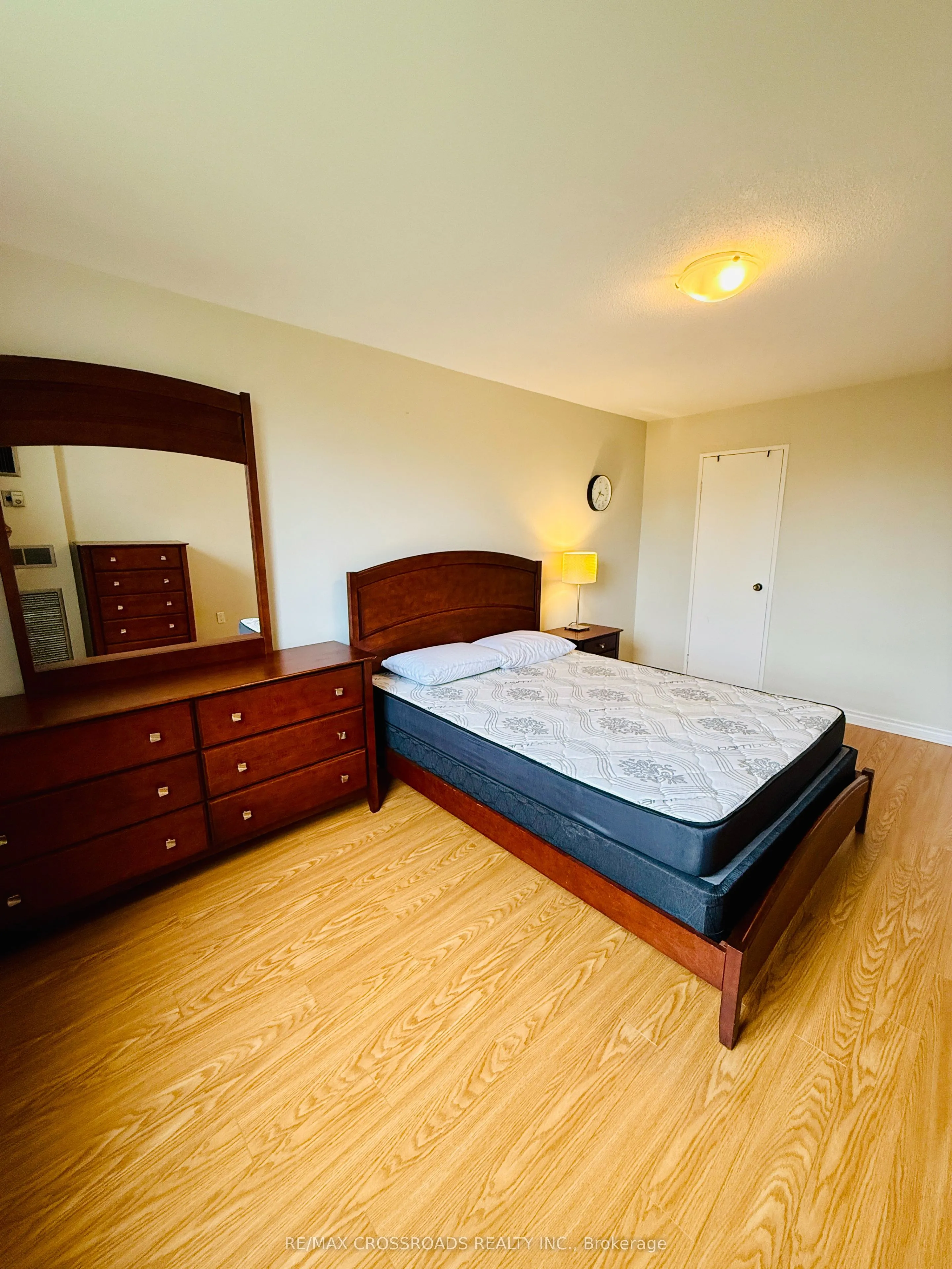 20 Edgecliff Golfway, #202