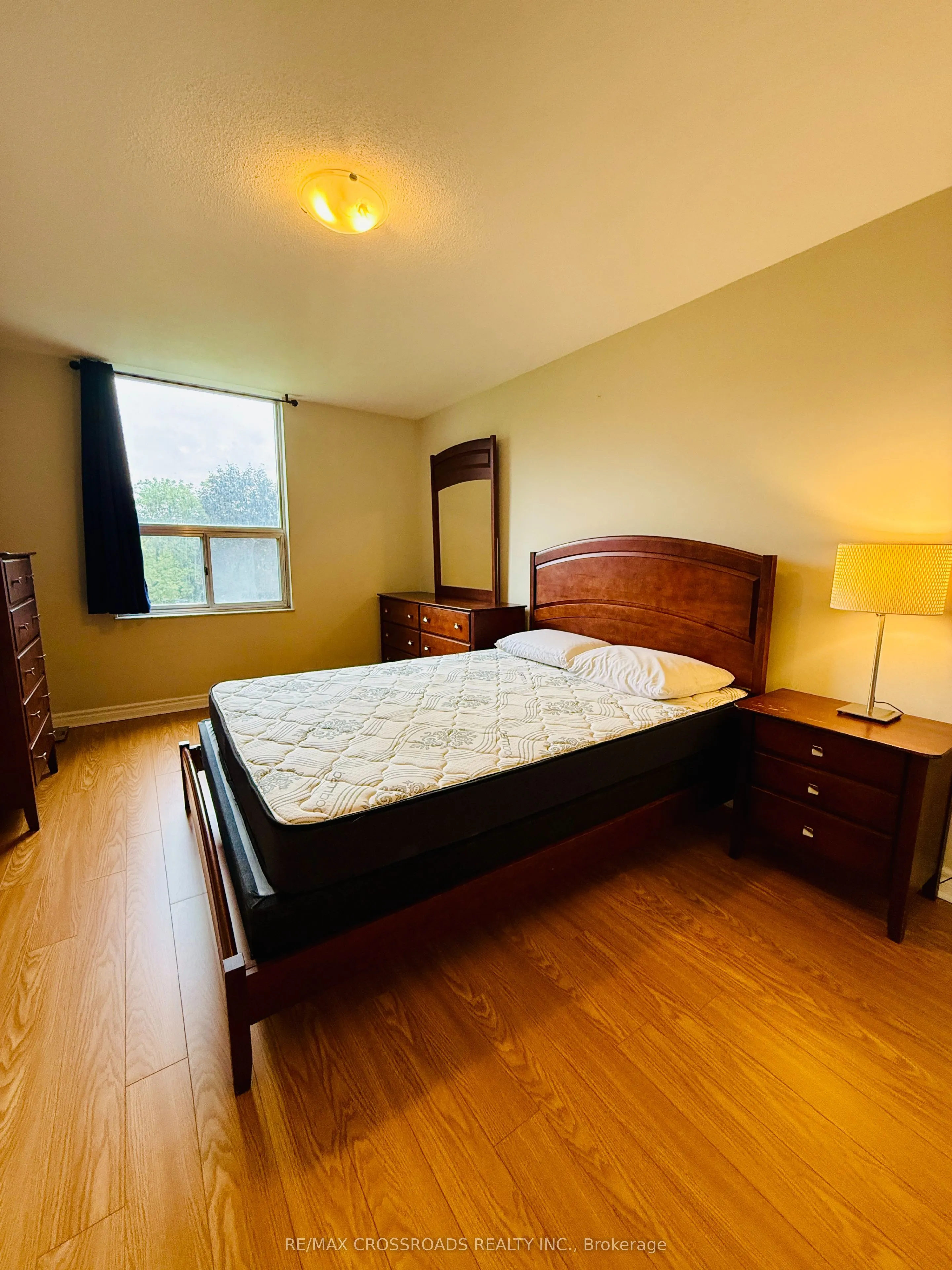 20 Edgecliff Golfway, #202