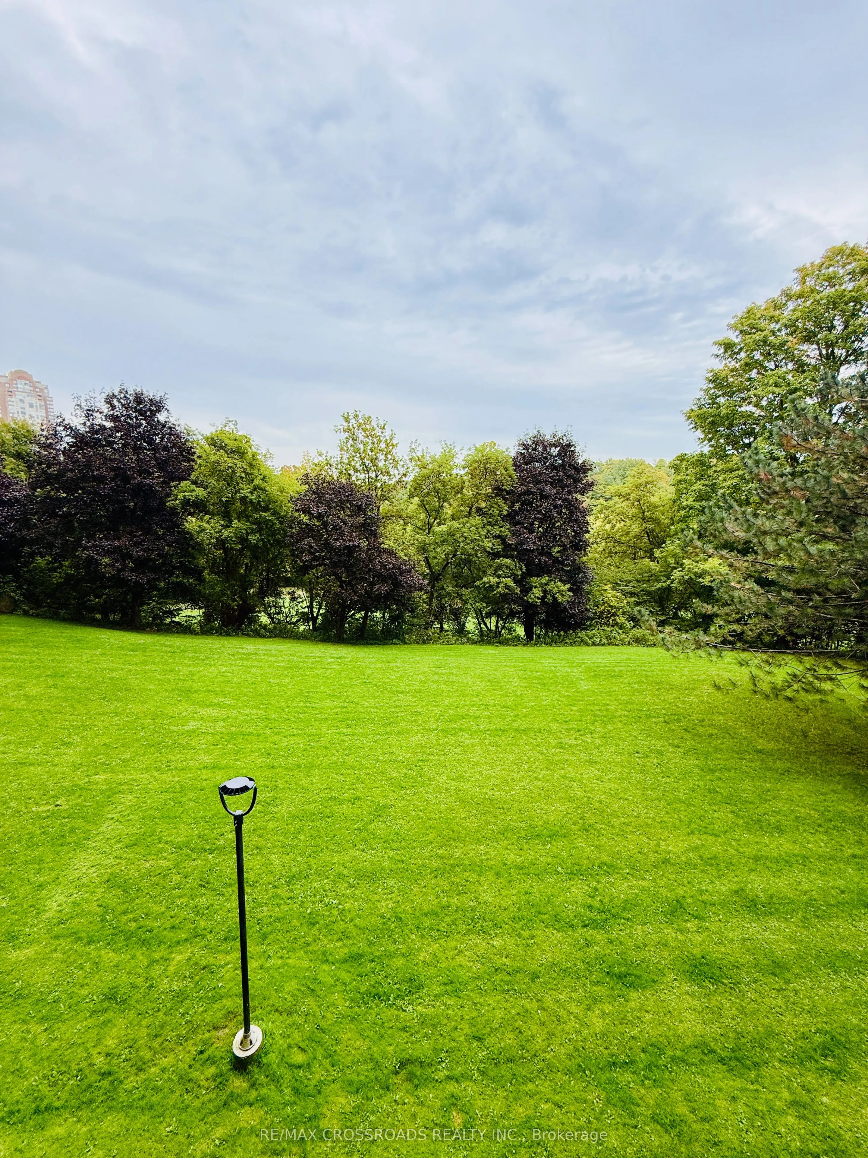 20 Edgecliff Golfway, #202