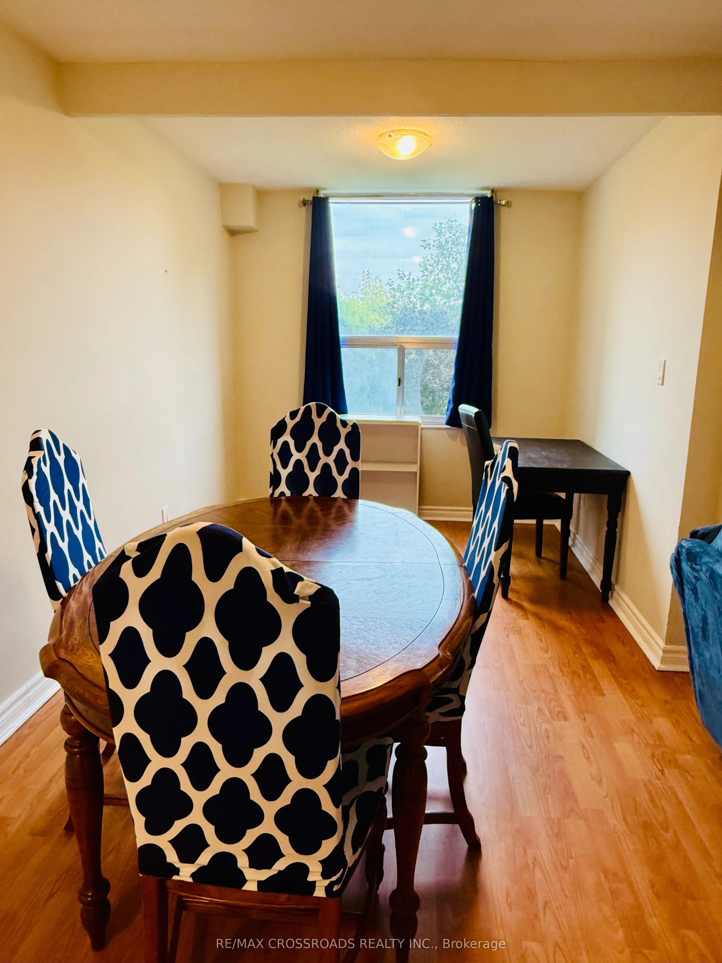 20 Edgecliff Golfway, #202