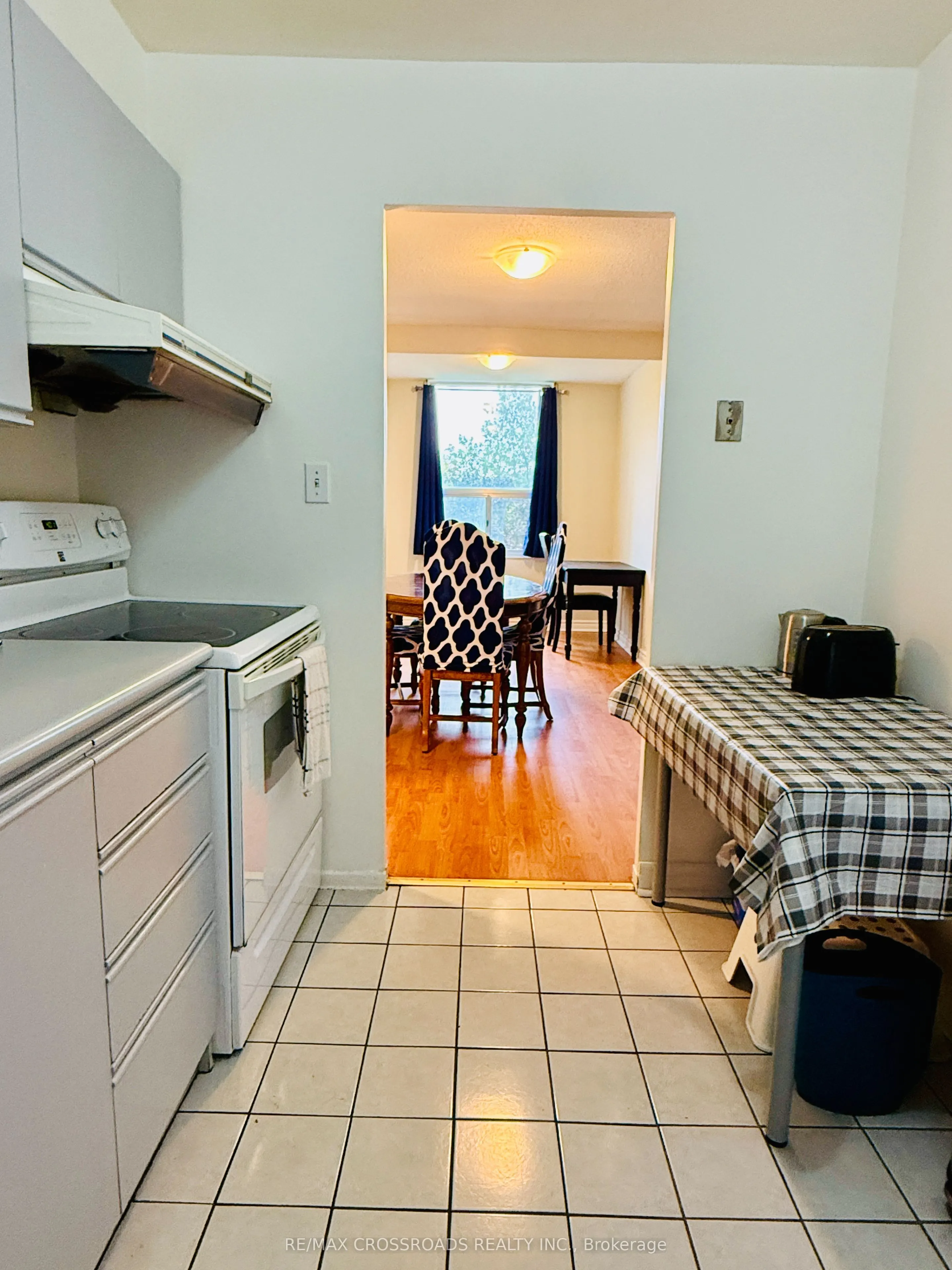 20 Edgecliff Golfway, #202
