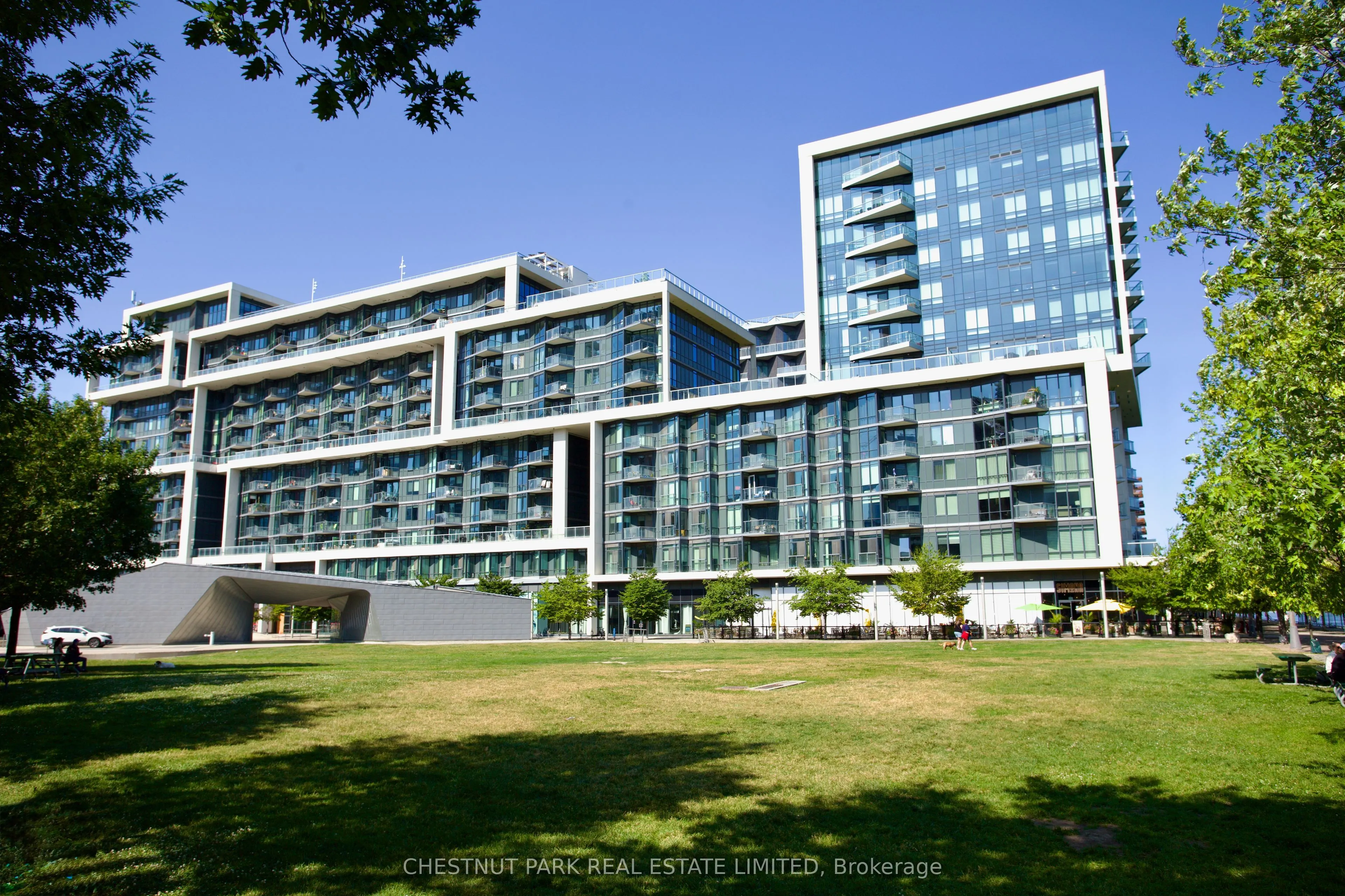 55 Merchants' Wharf, #923