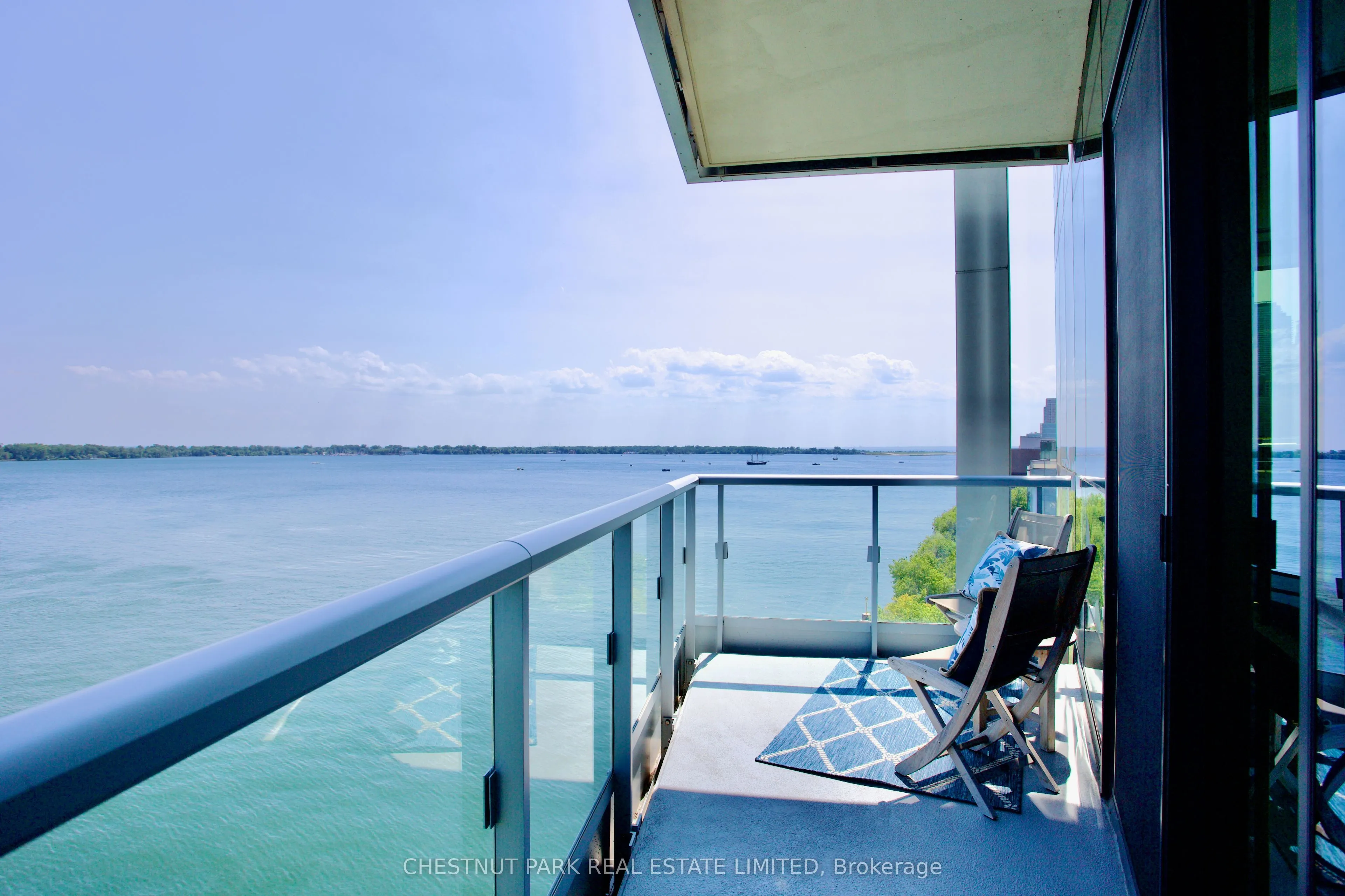 55 Merchants' Wharf, #923