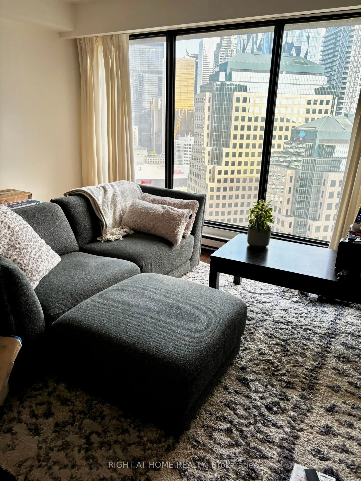 65 Harbour Square, #3007