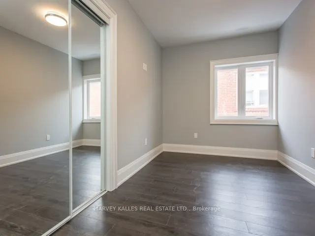 987 Avenue Road, #Upper