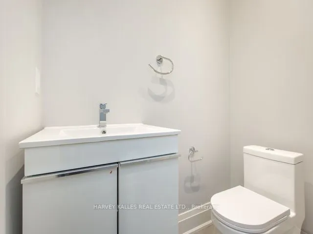 987 Avenue Road, #Upper