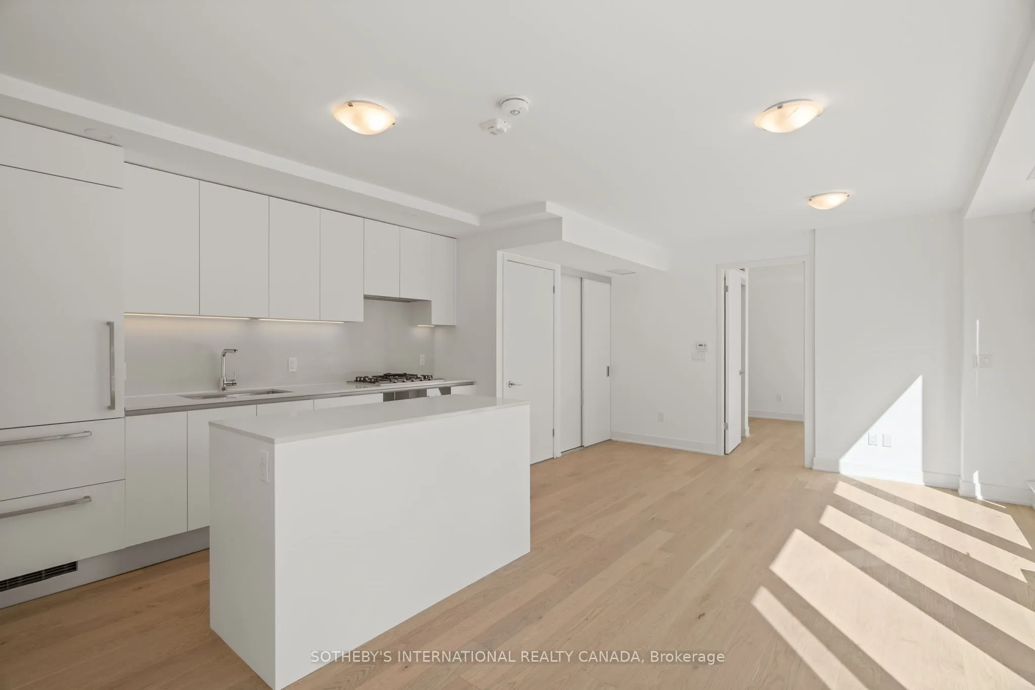 200 Keewatin Avenue, #102