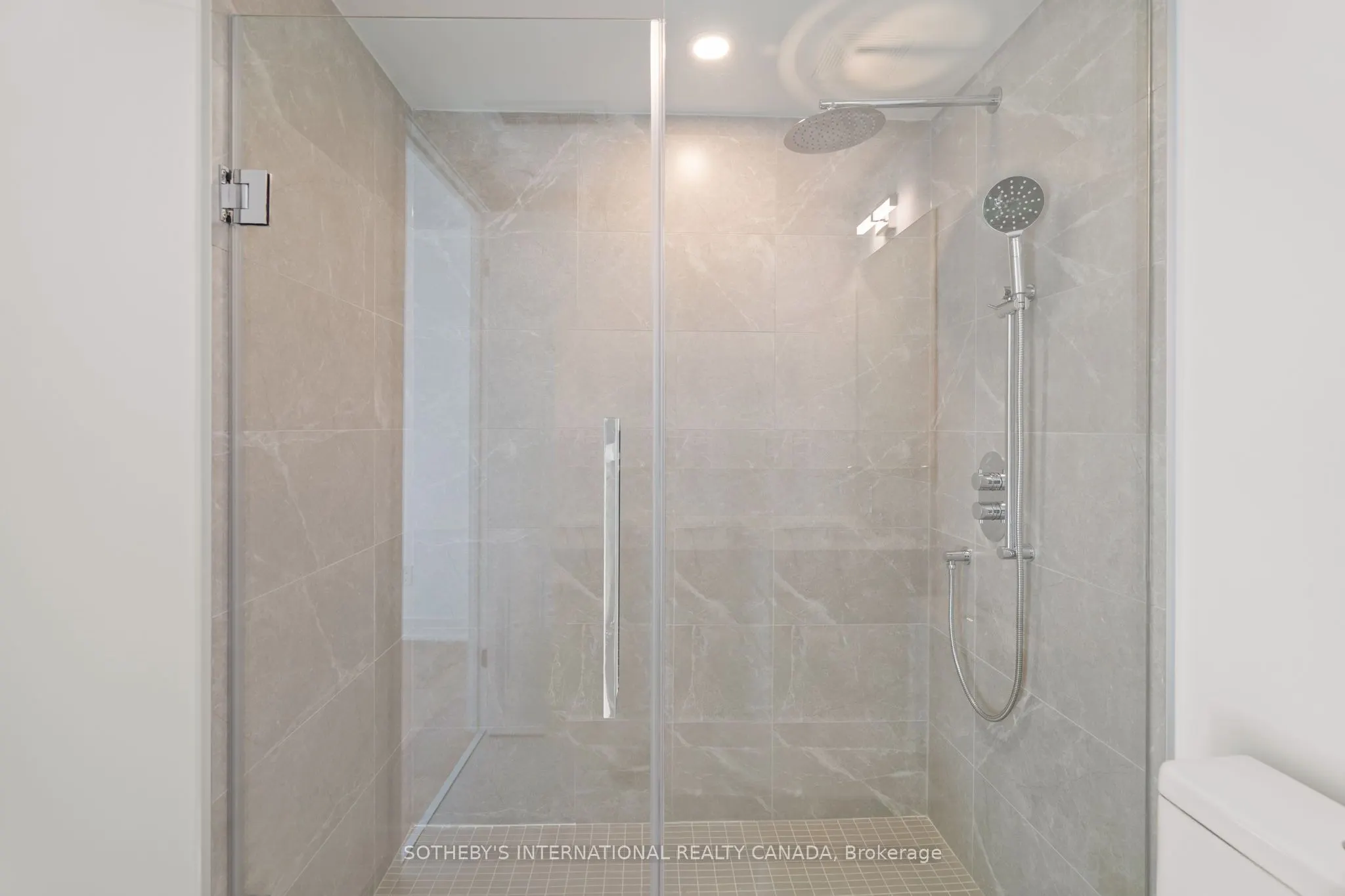 200 Keewatin Avenue, #102