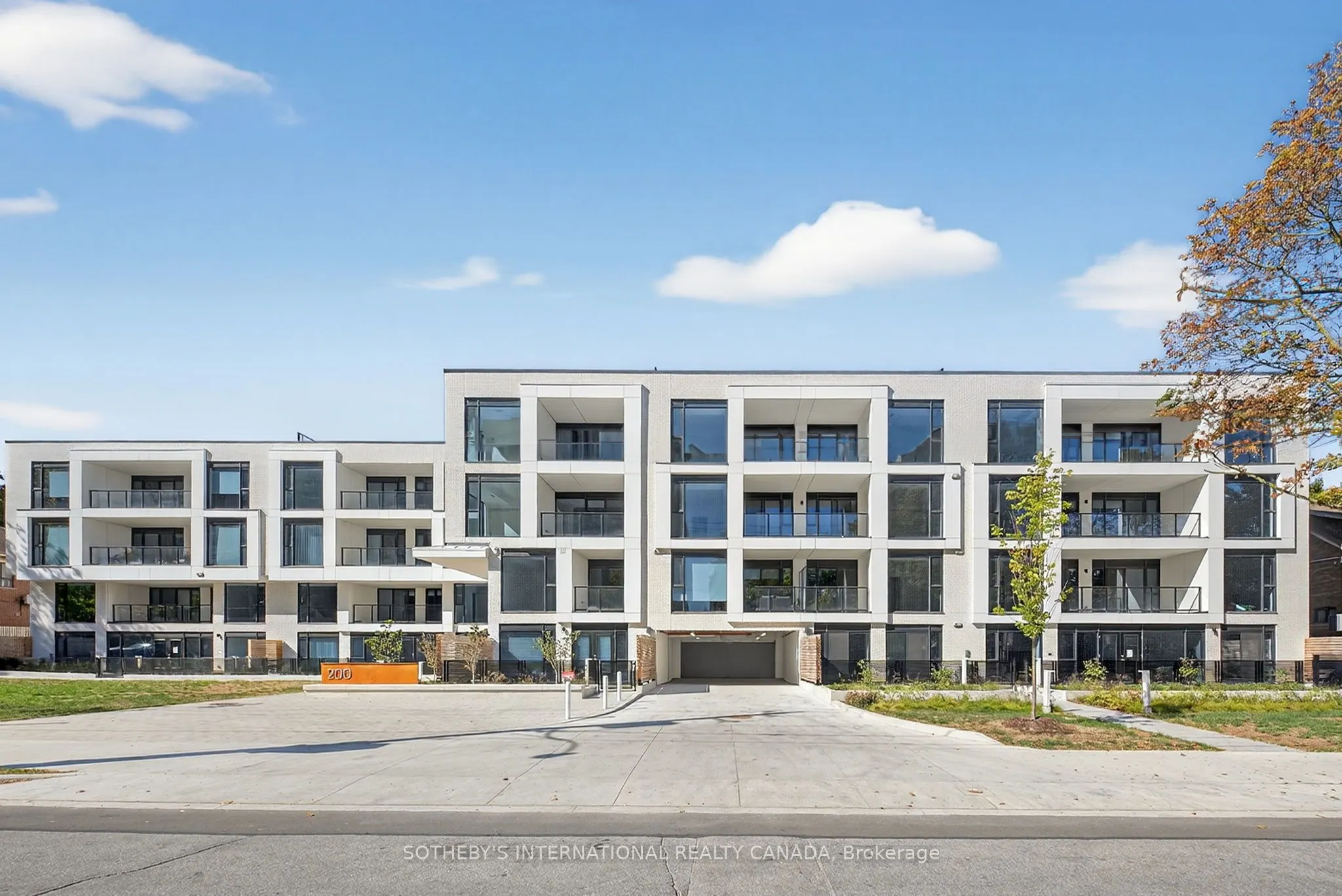 200 Keewatin Avenue, #102