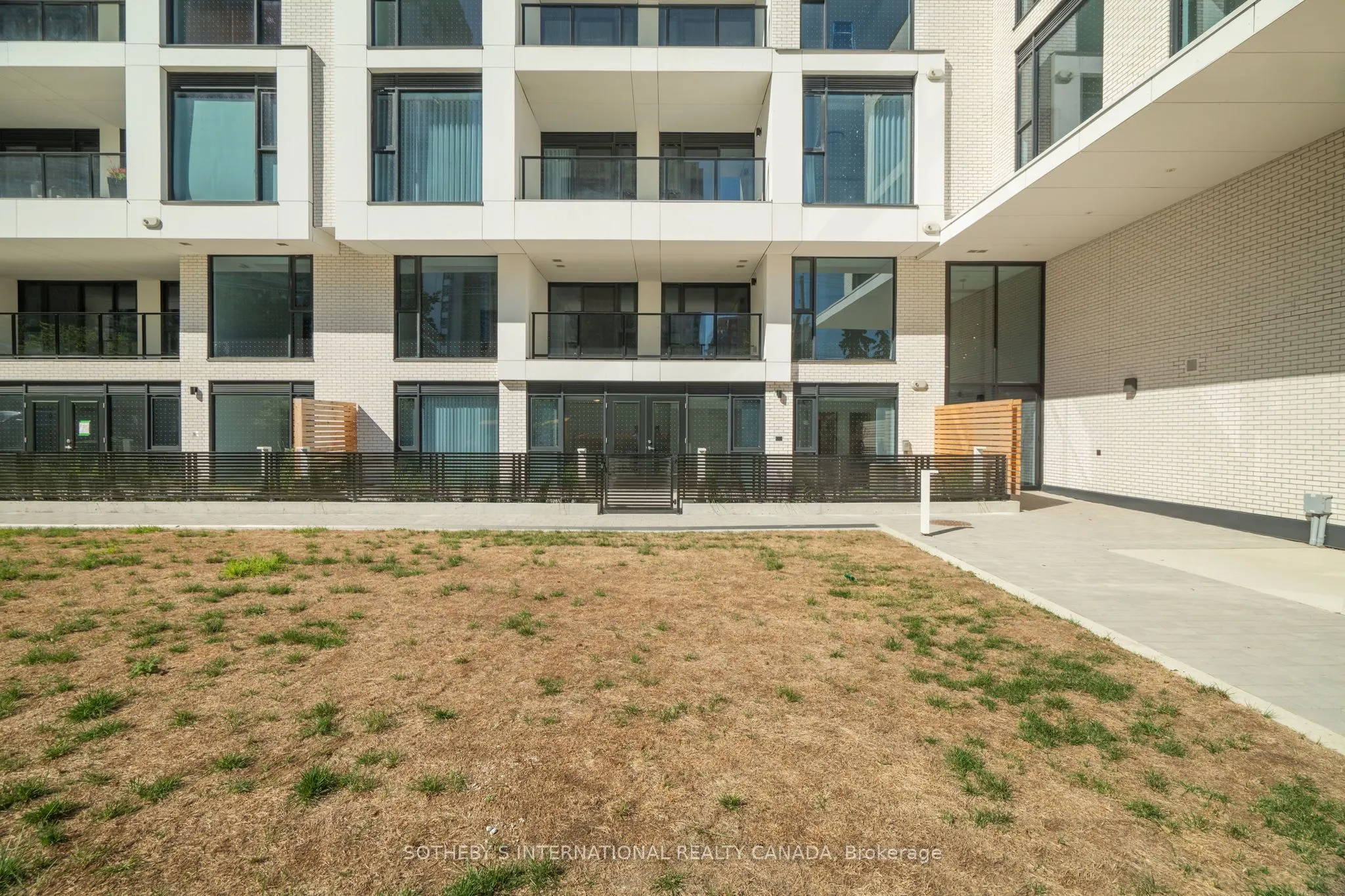 200 Keewatin Avenue, #102