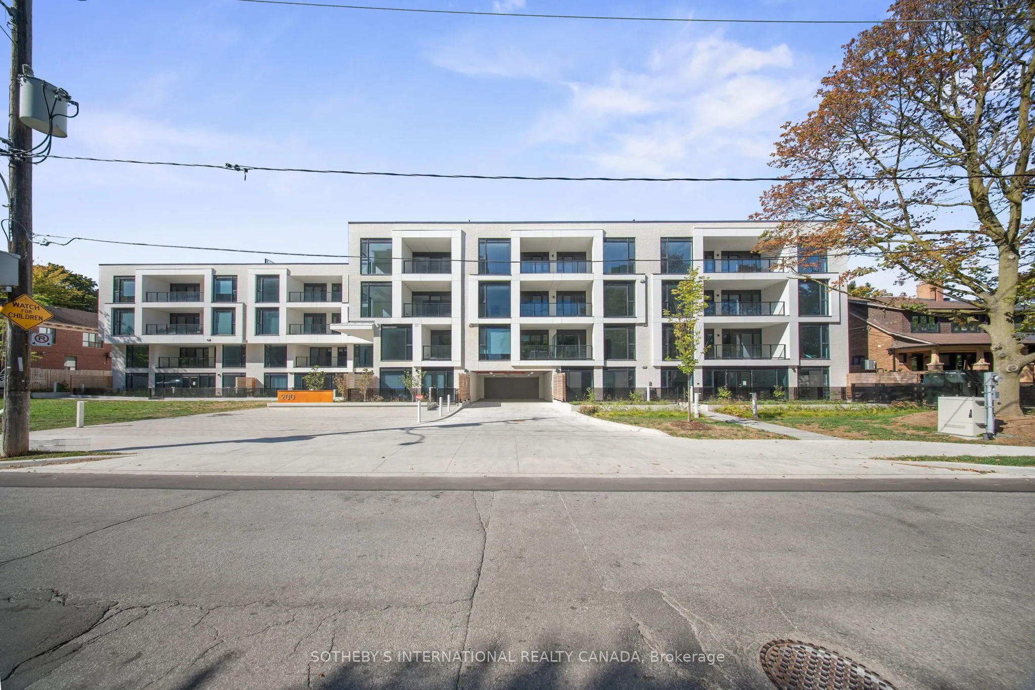 200 Keewatin Avenue, #102
