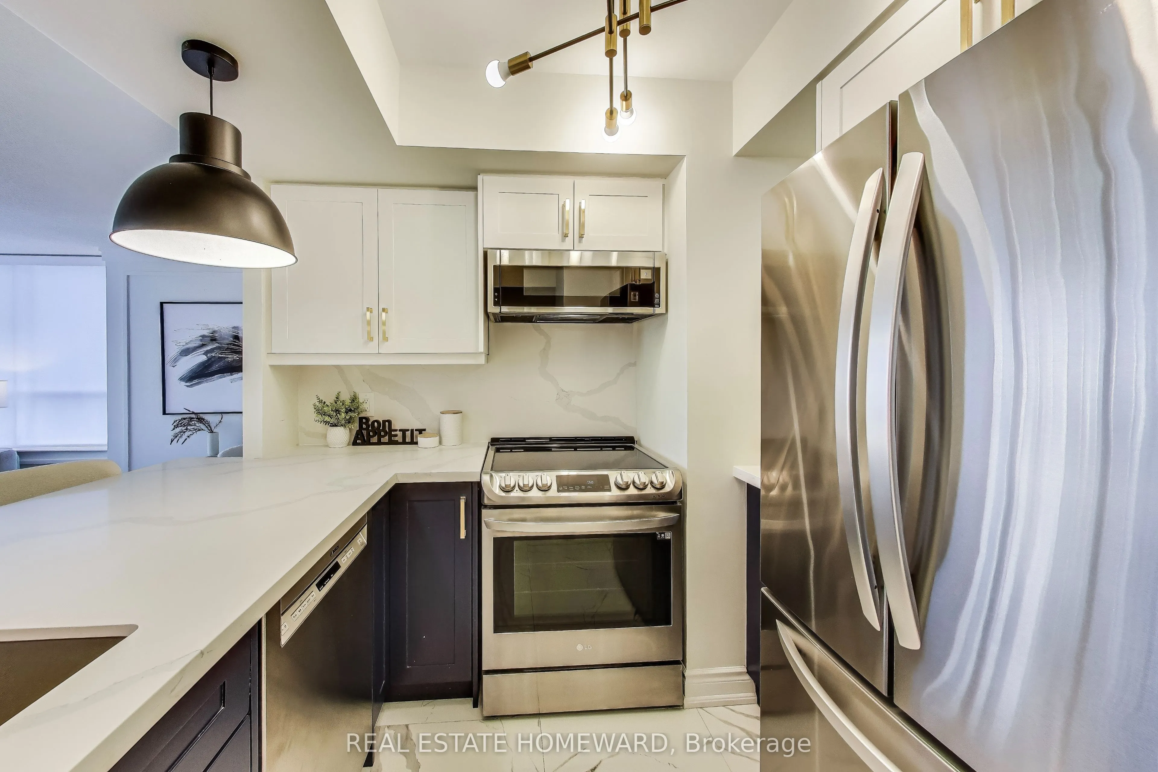 5 Northtown Way, #411