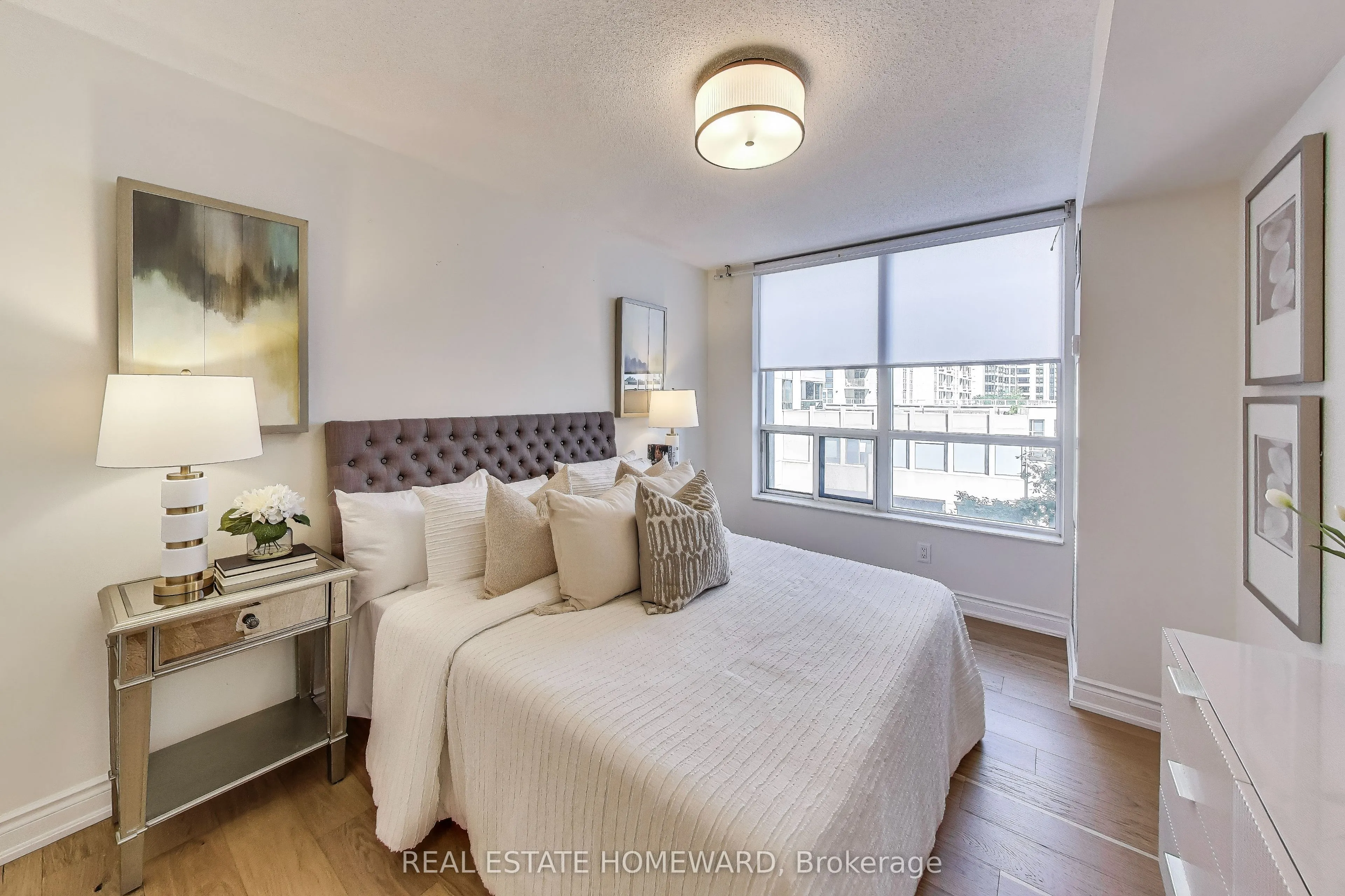5 Northtown Way, #411