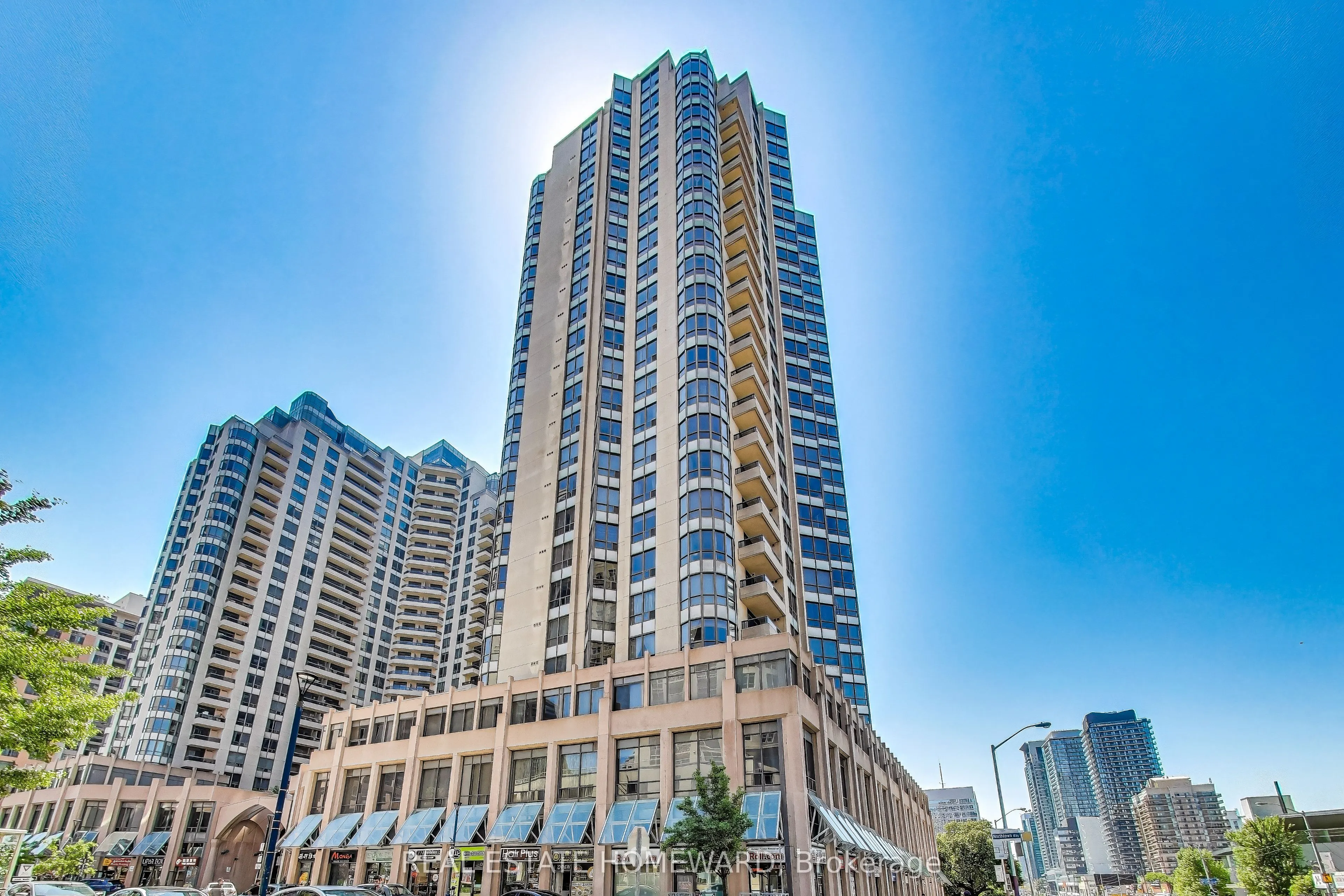 5 Northtown Way, #411