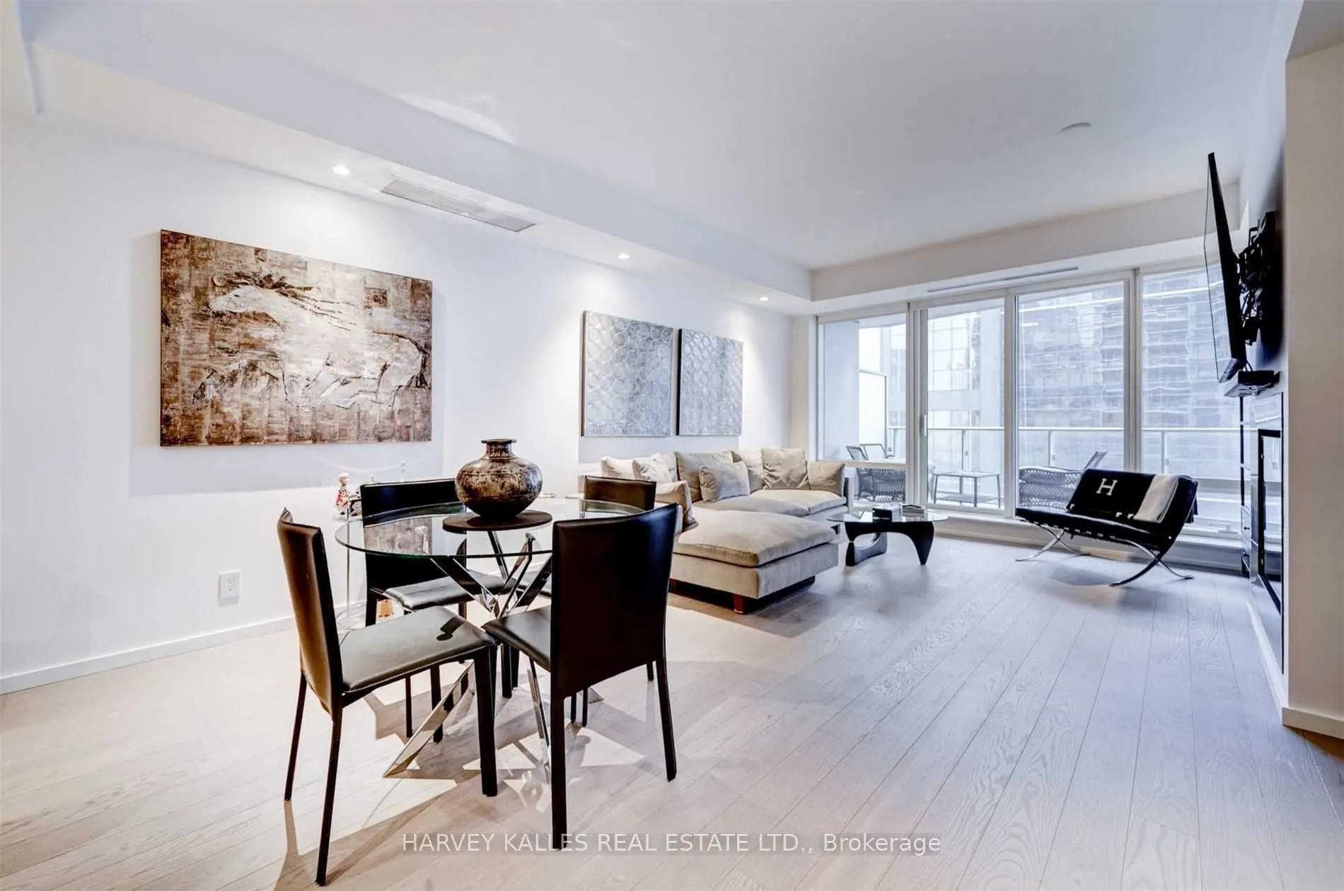 180 University Avenue, #2508
