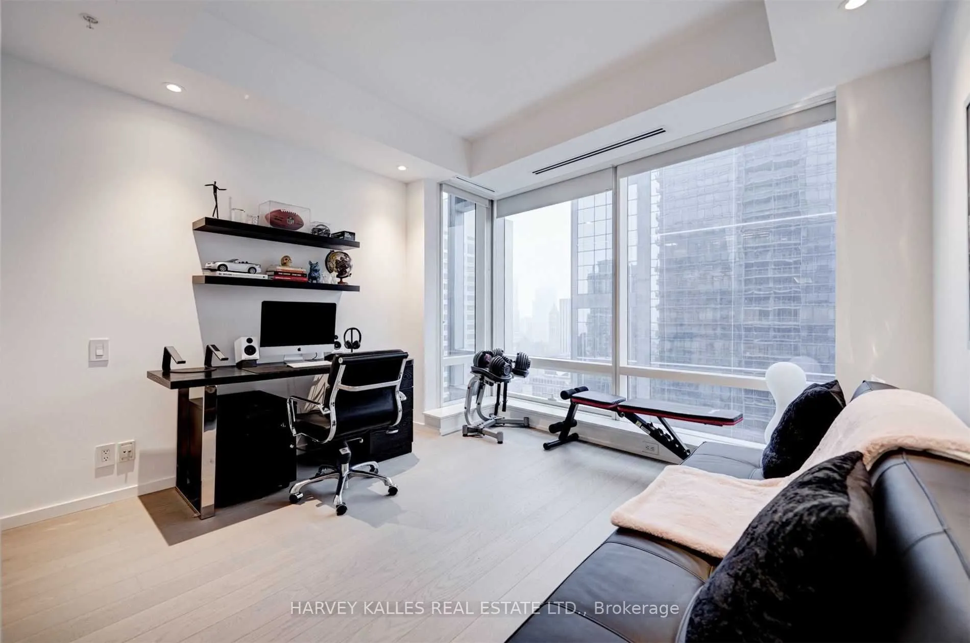 180 University Avenue, #2508