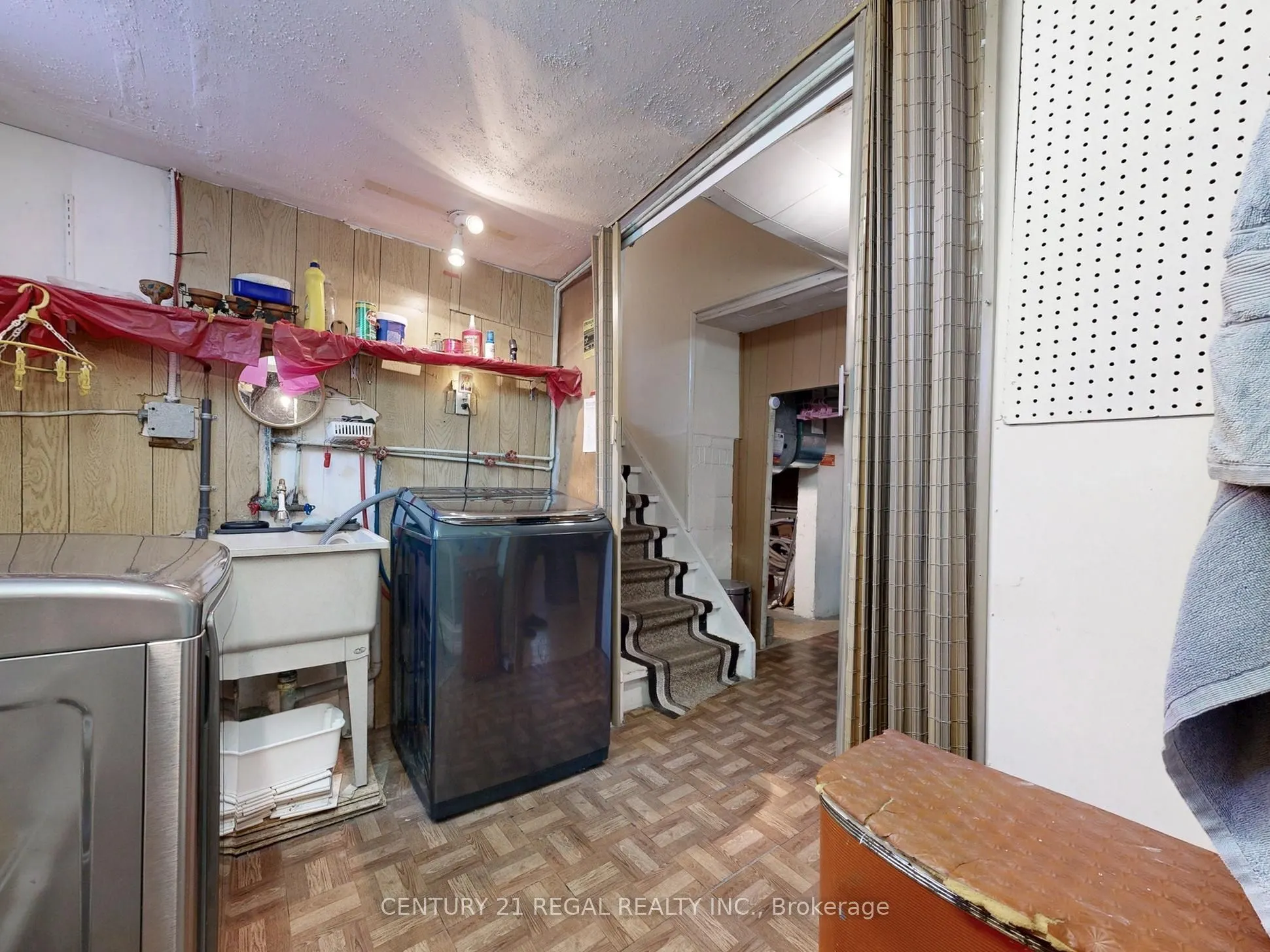 94 Billington Crescent