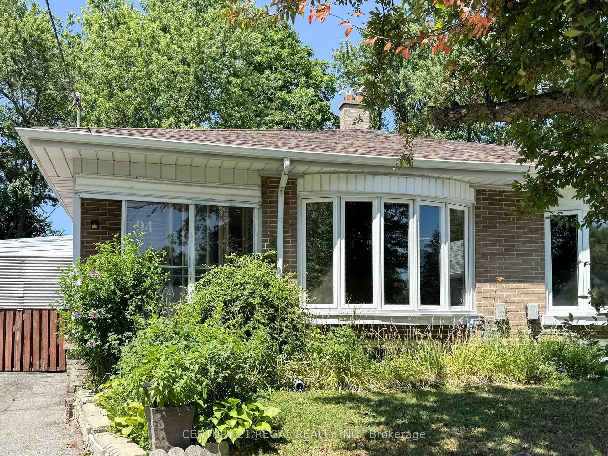 94 Billington Crescent