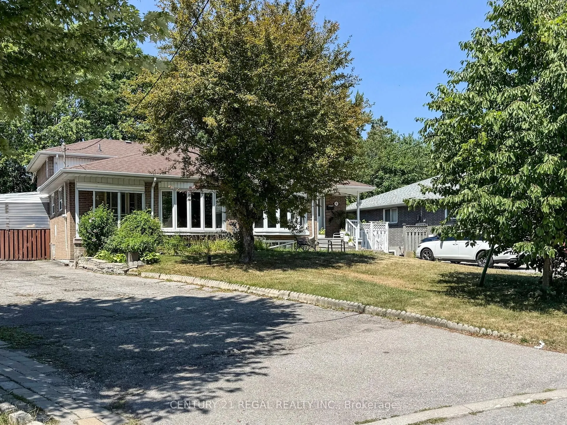 94 Billington Crescent