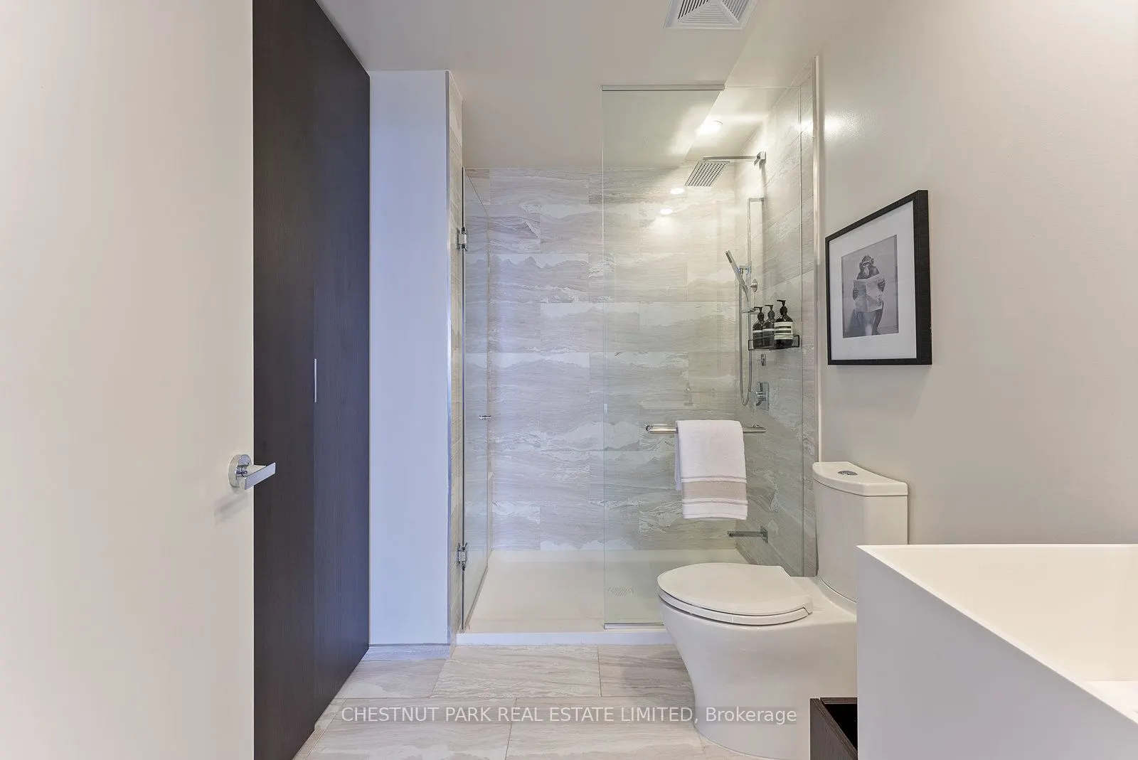 1 Bloor Street E, #7006