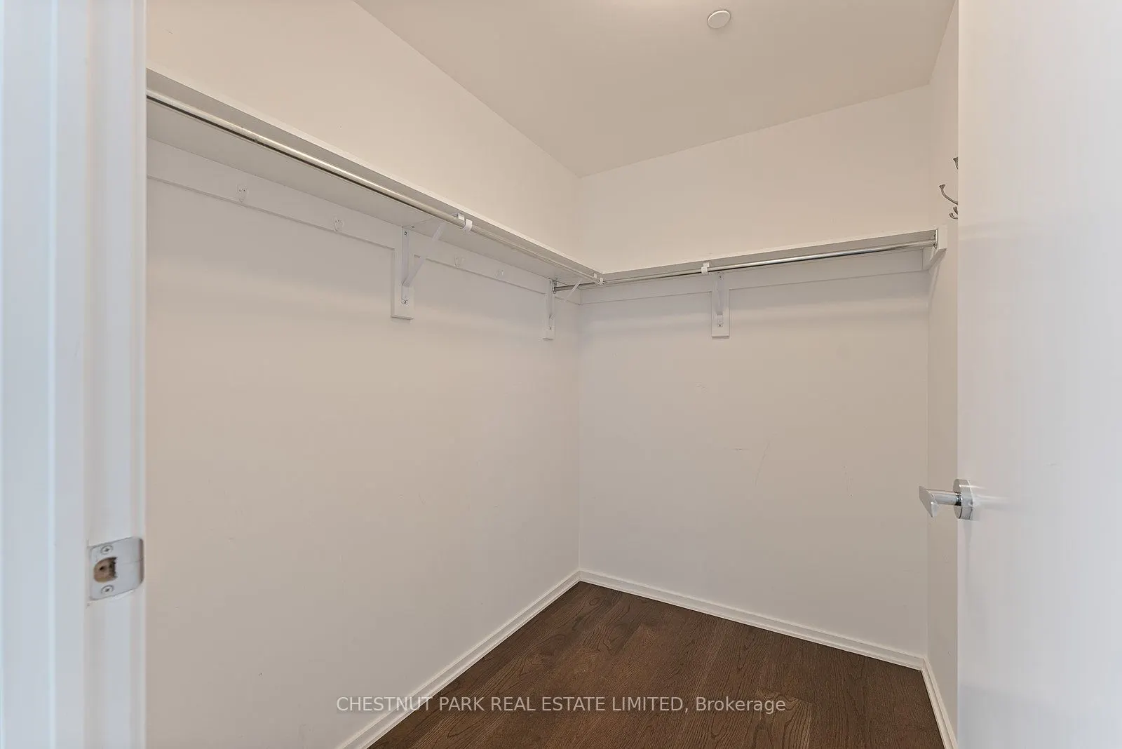 1 Bloor Street E, #7006