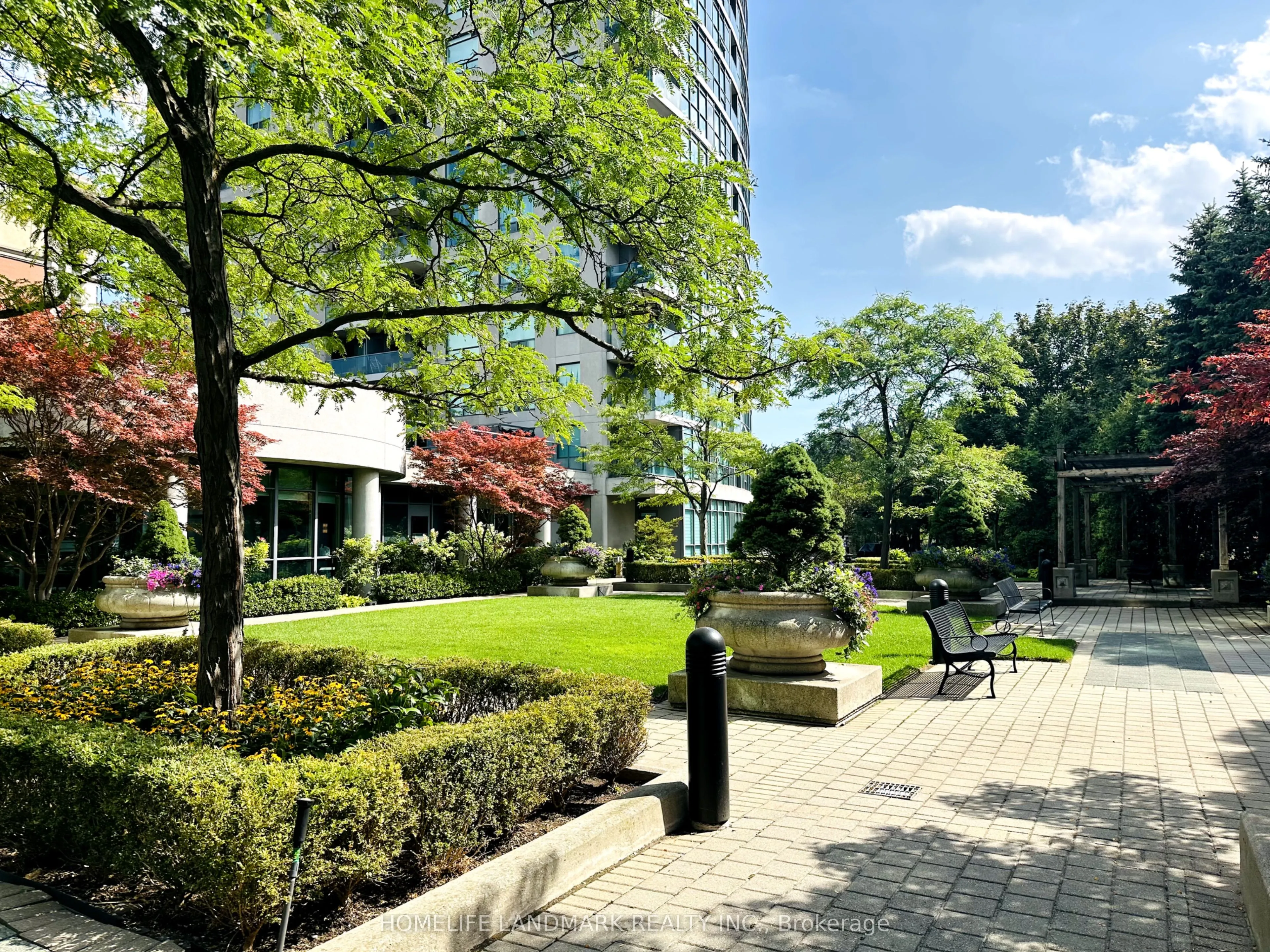 28 Harrison Garden Boulevard, #2306
