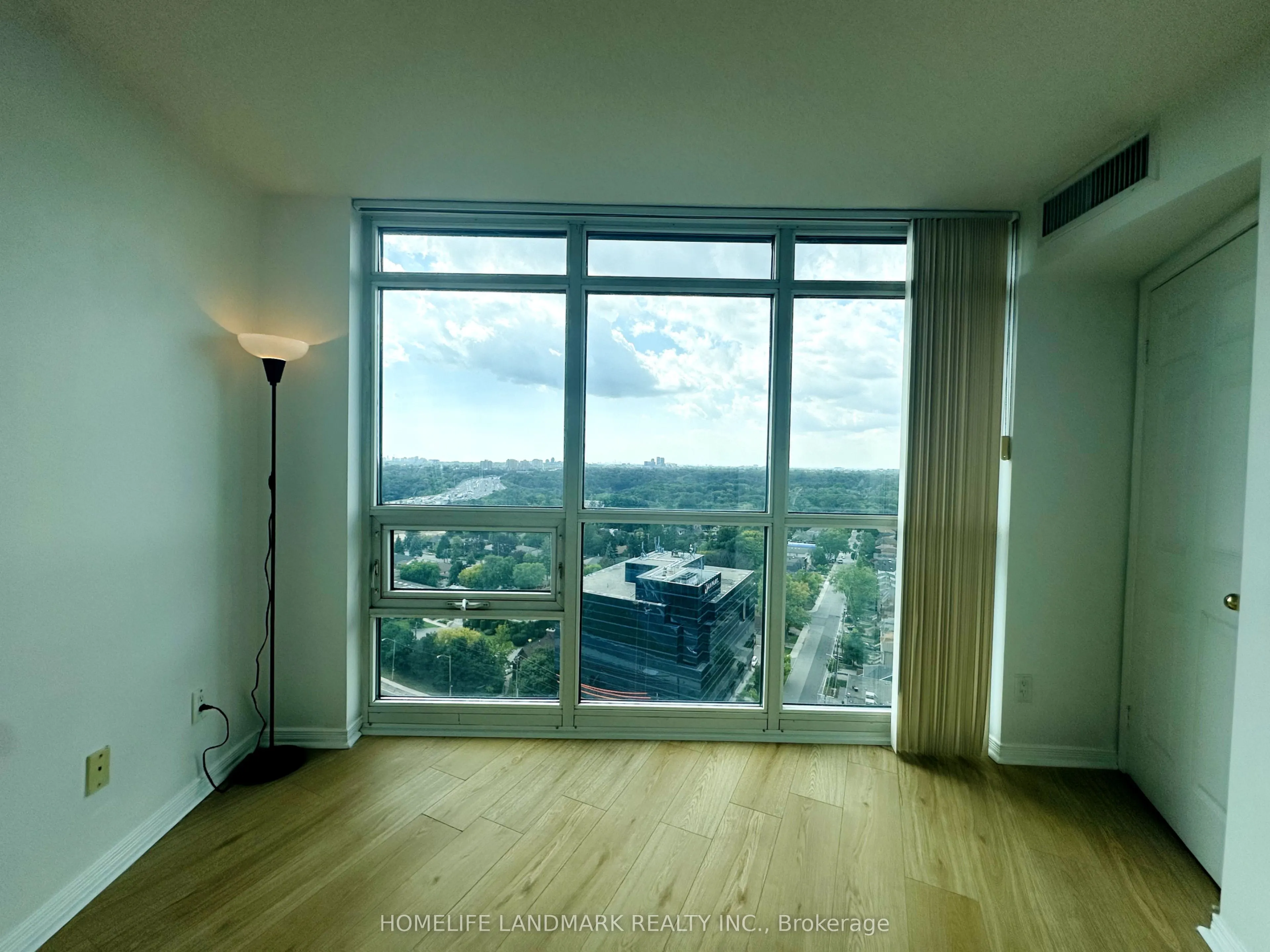 28 Harrison Garden Boulevard, #2306