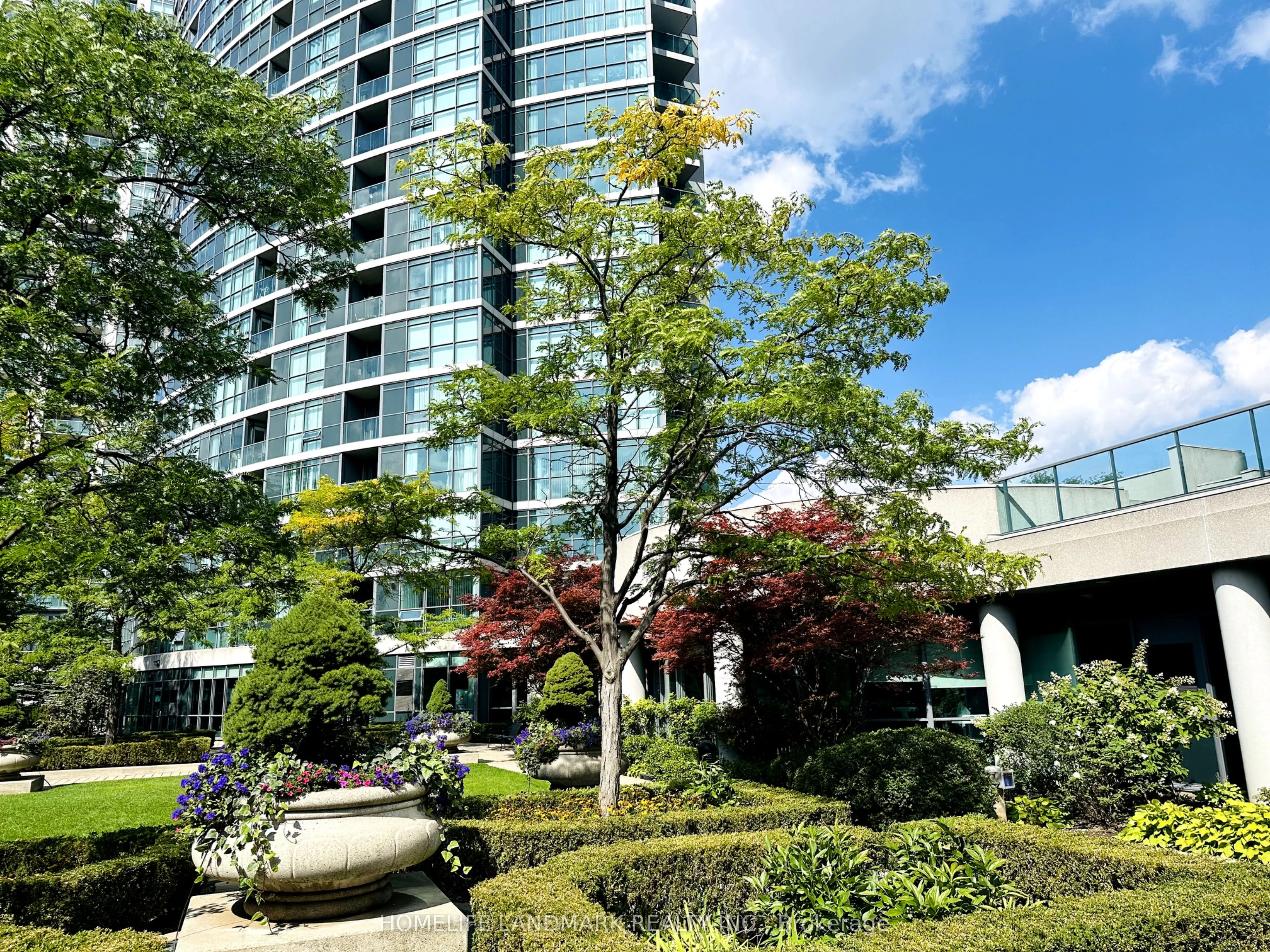 28 Harrison Garden Boulevard, #2306