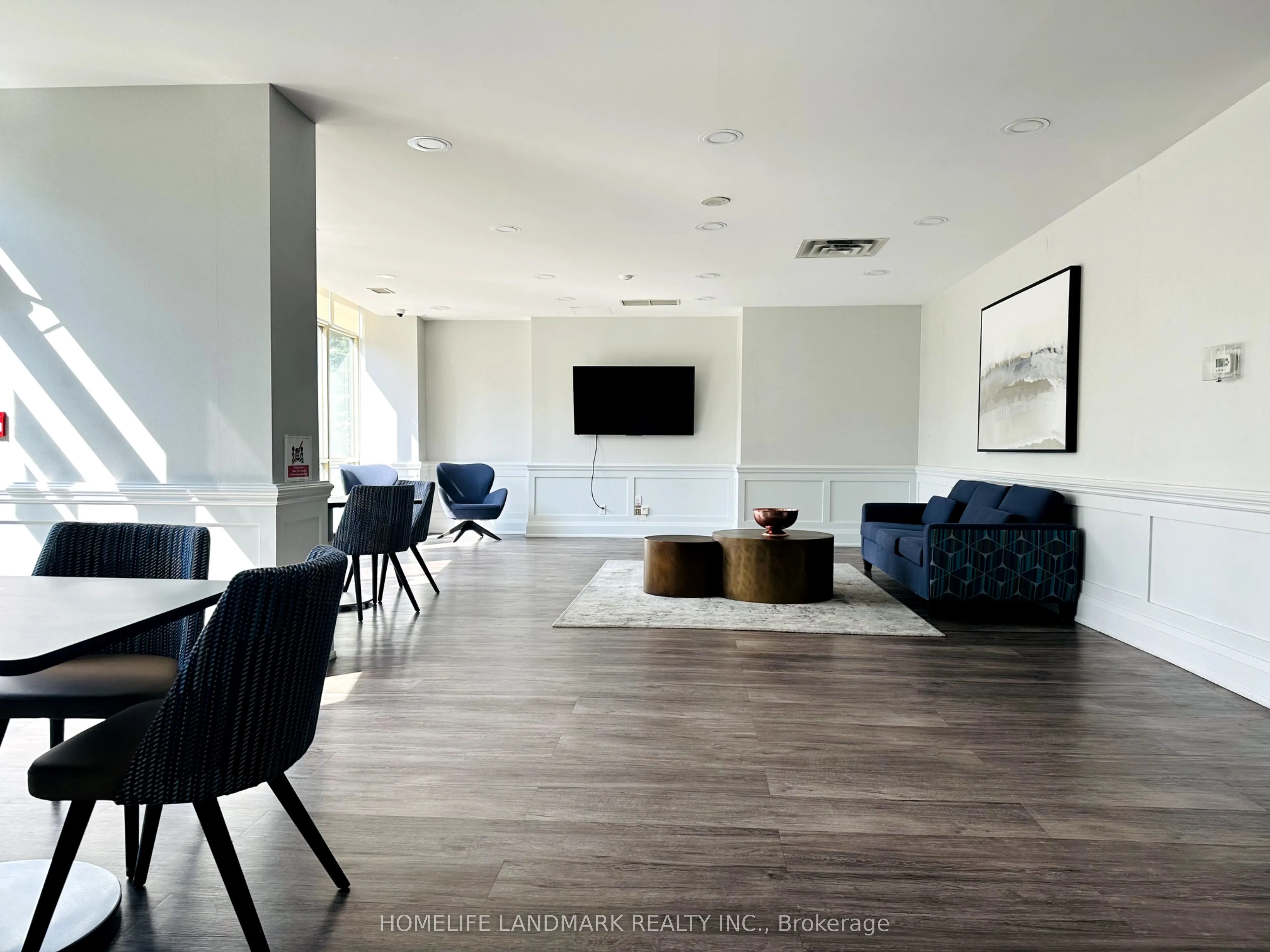 28 Harrison Garden Boulevard, #2306