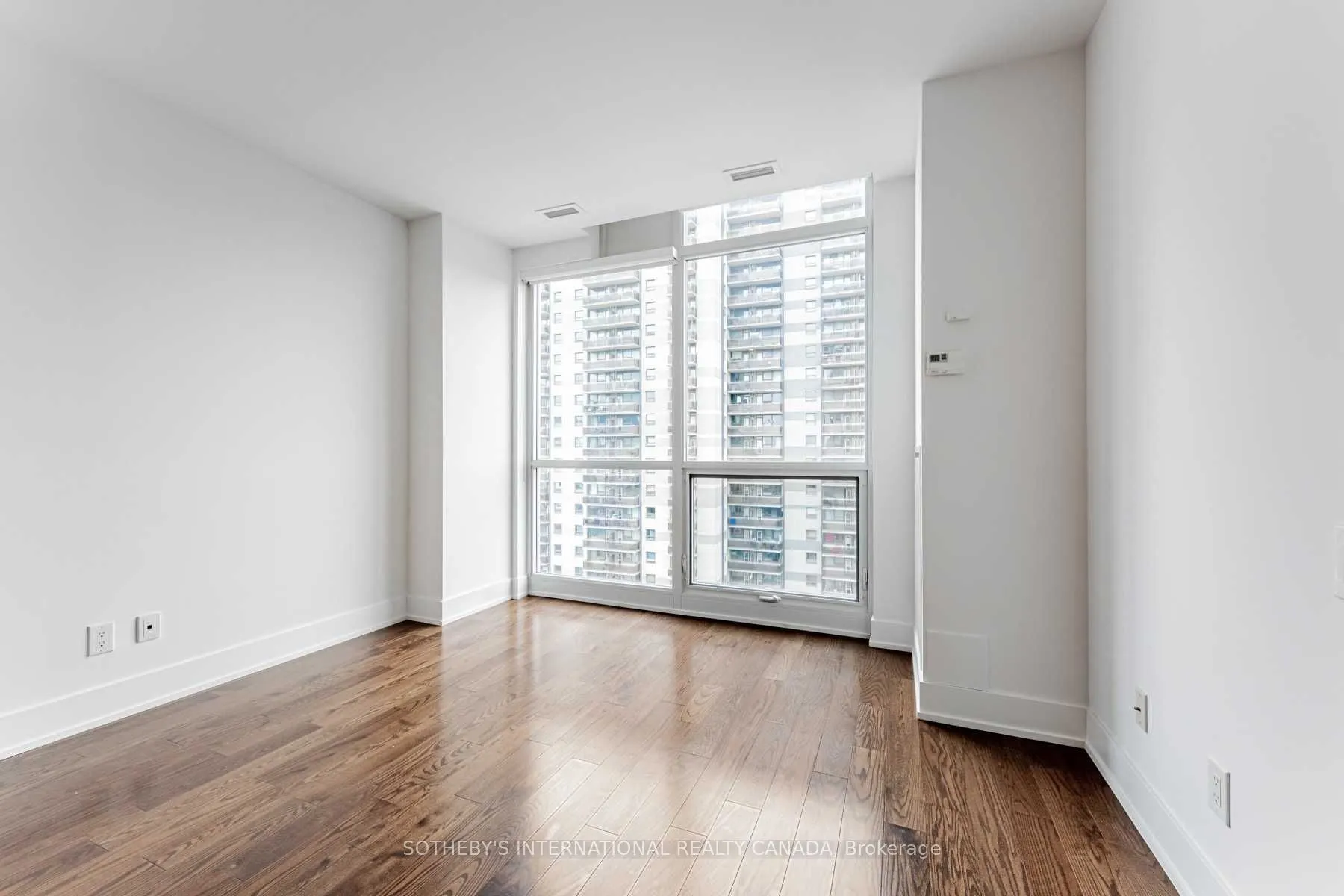 170 Avenue Road, #1104
