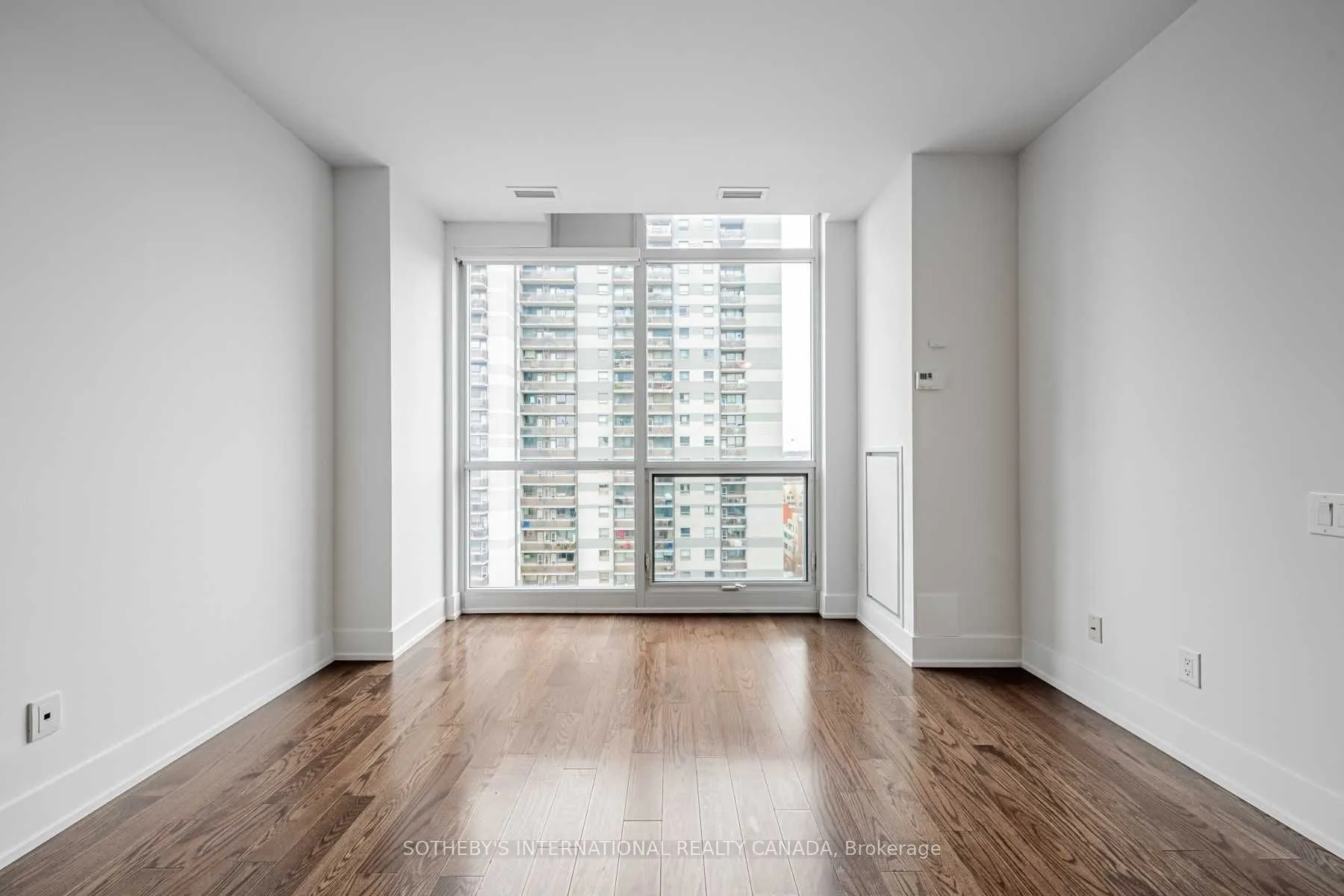 170 Avenue Road, #1104