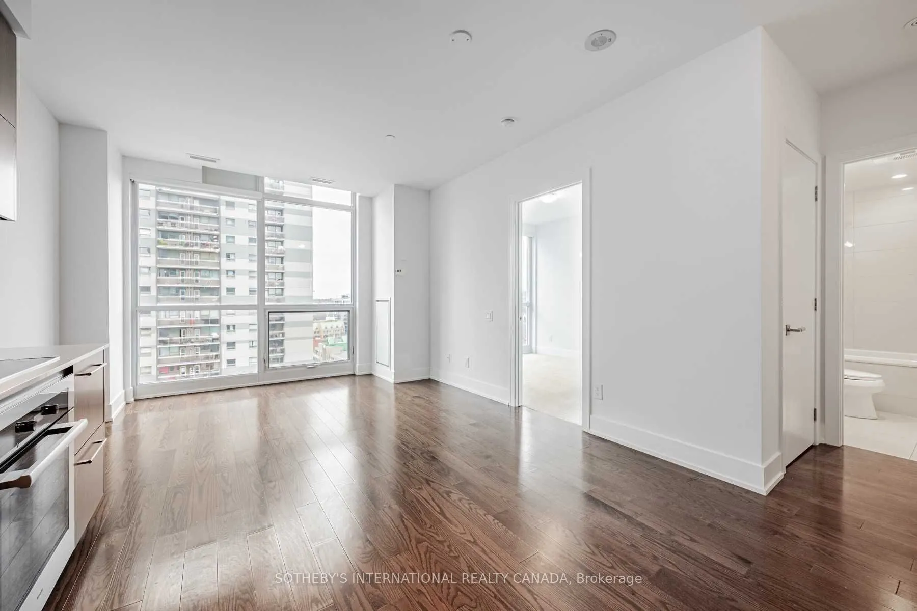 170 Avenue Road, #1104