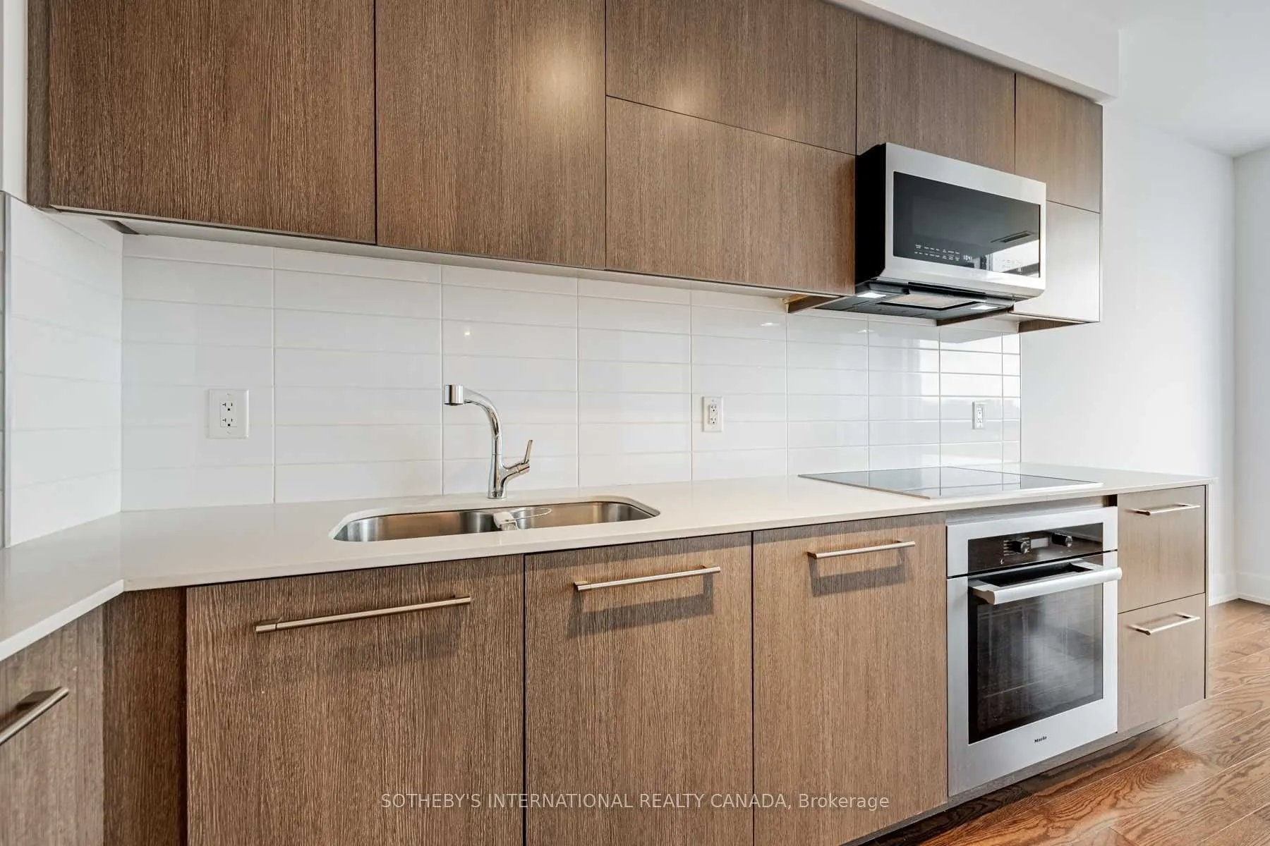 170 Avenue Road, #1104