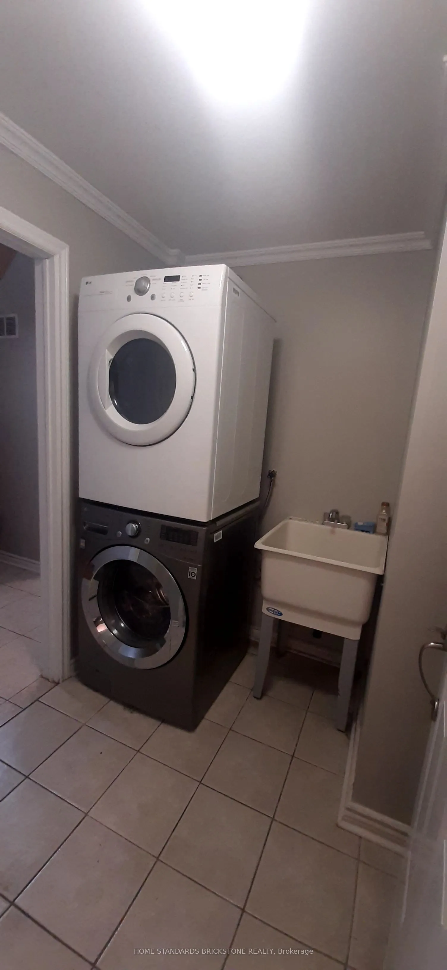 5 Finchurst Drive, #Unit B
