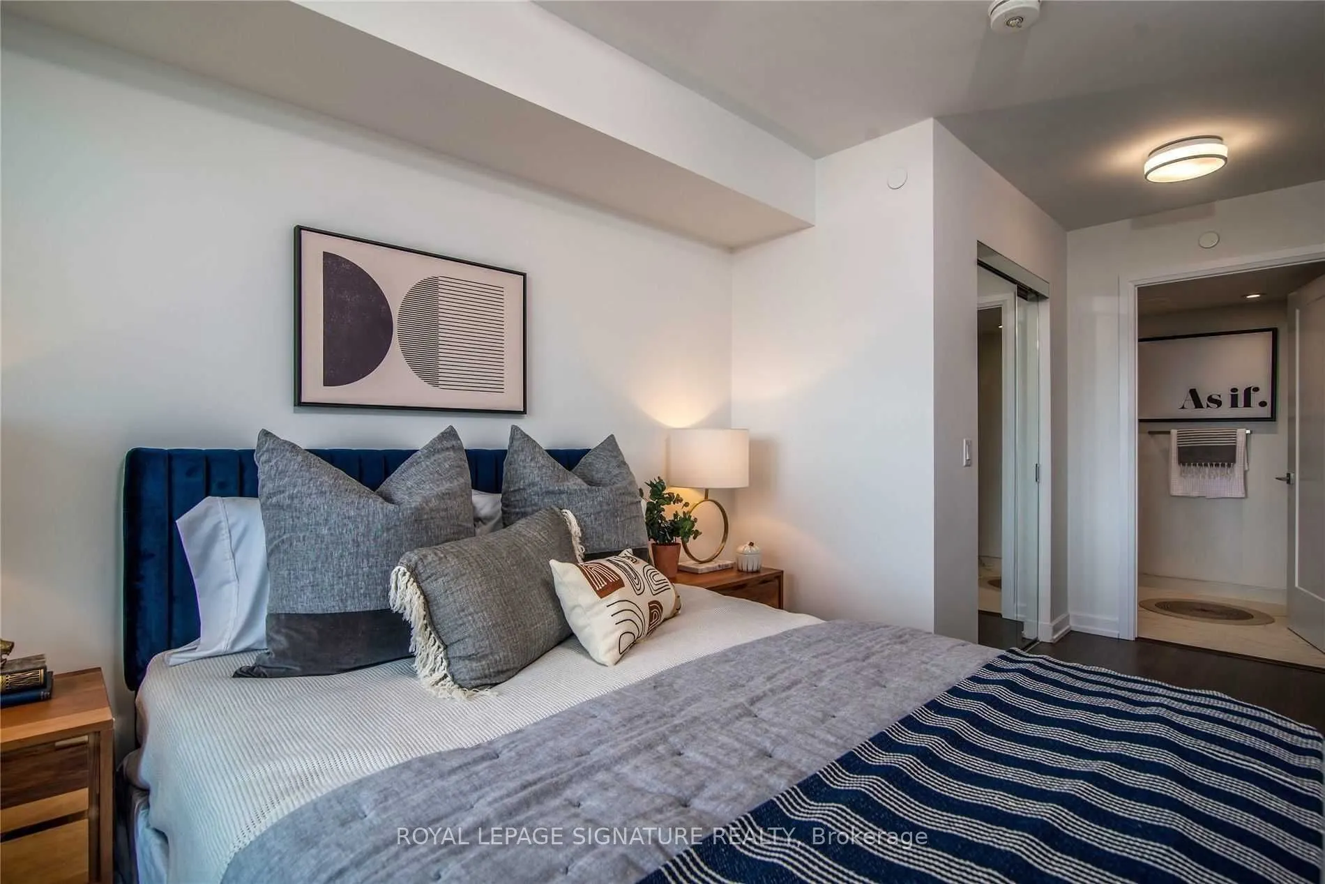 18 Erskine Avenue, #2810