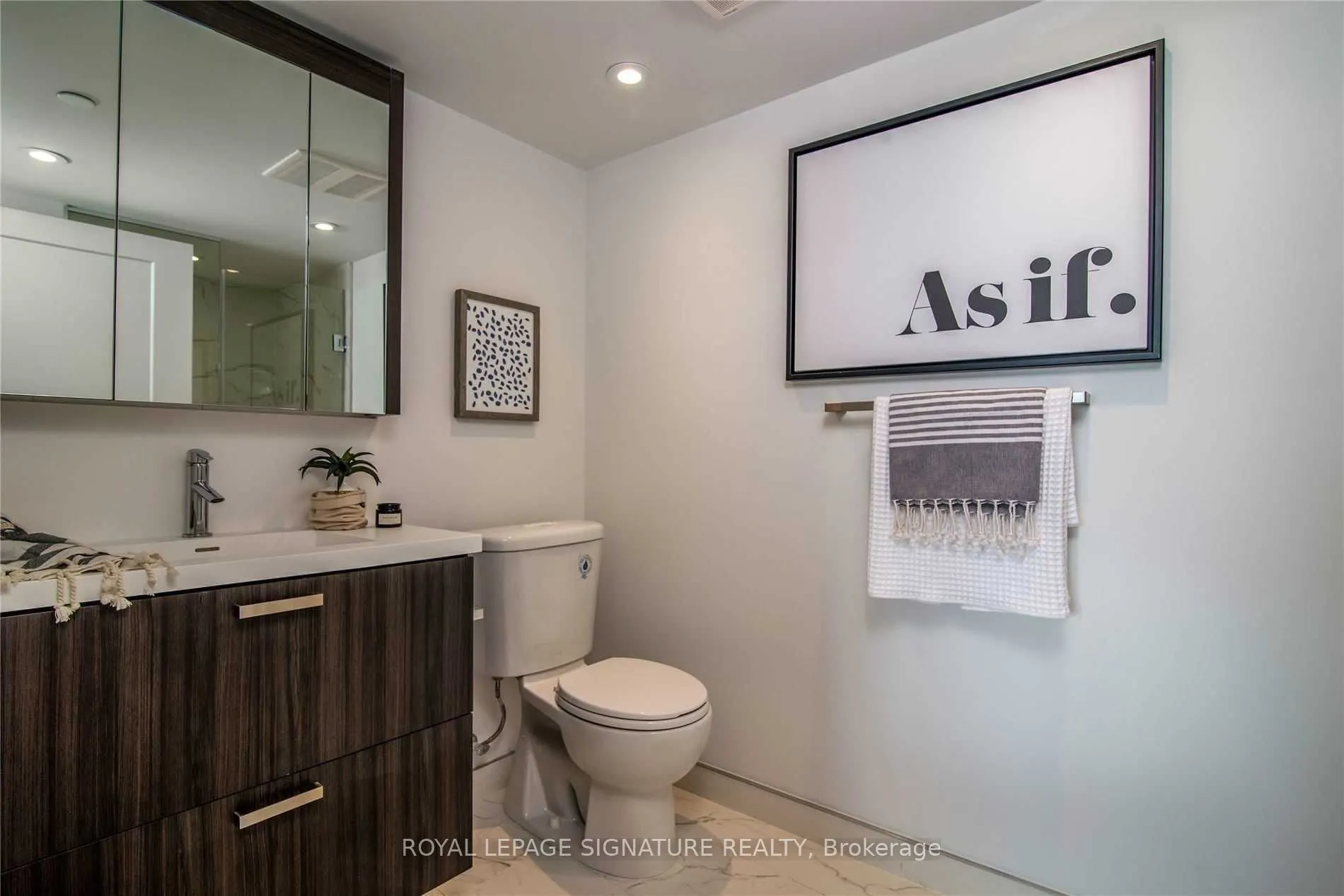 18 Erskine Avenue, #2810