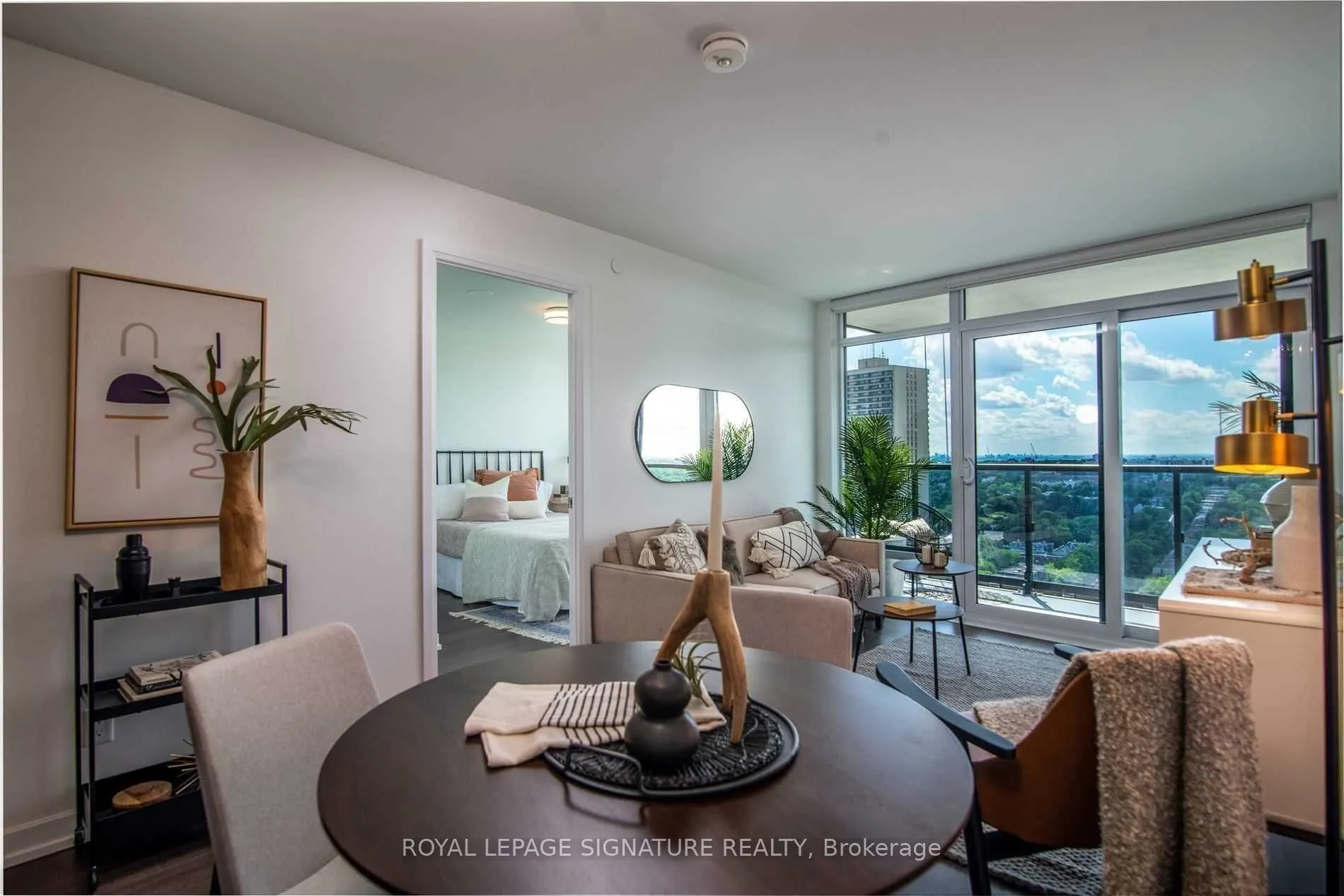 18 Erskine Avenue, #2810