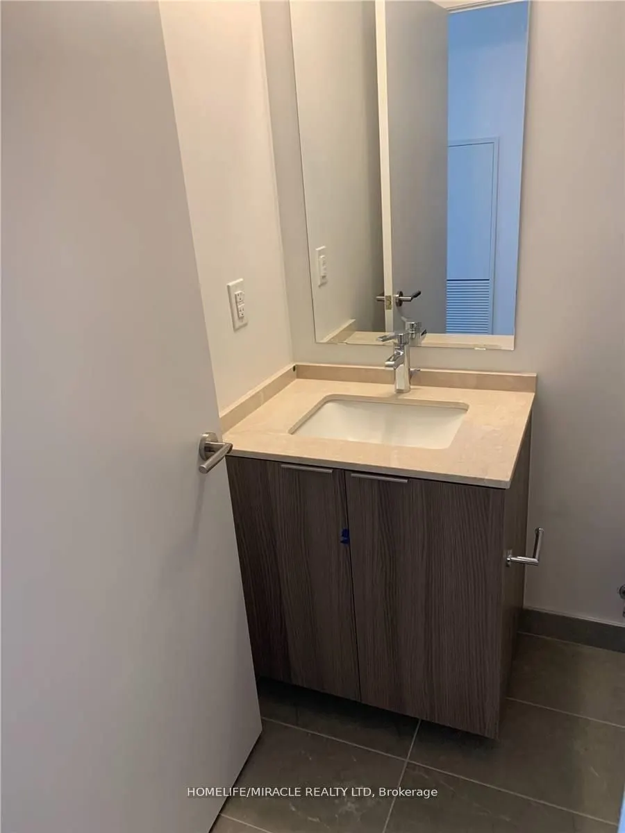 11 Wellesley Street W, #2510