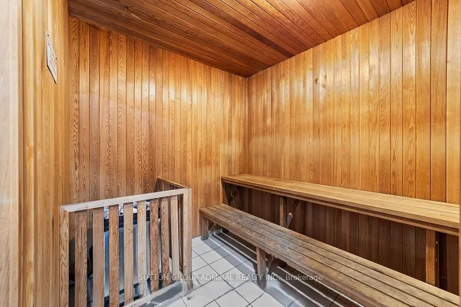 28 Harrison Garden Boulevard, #1006